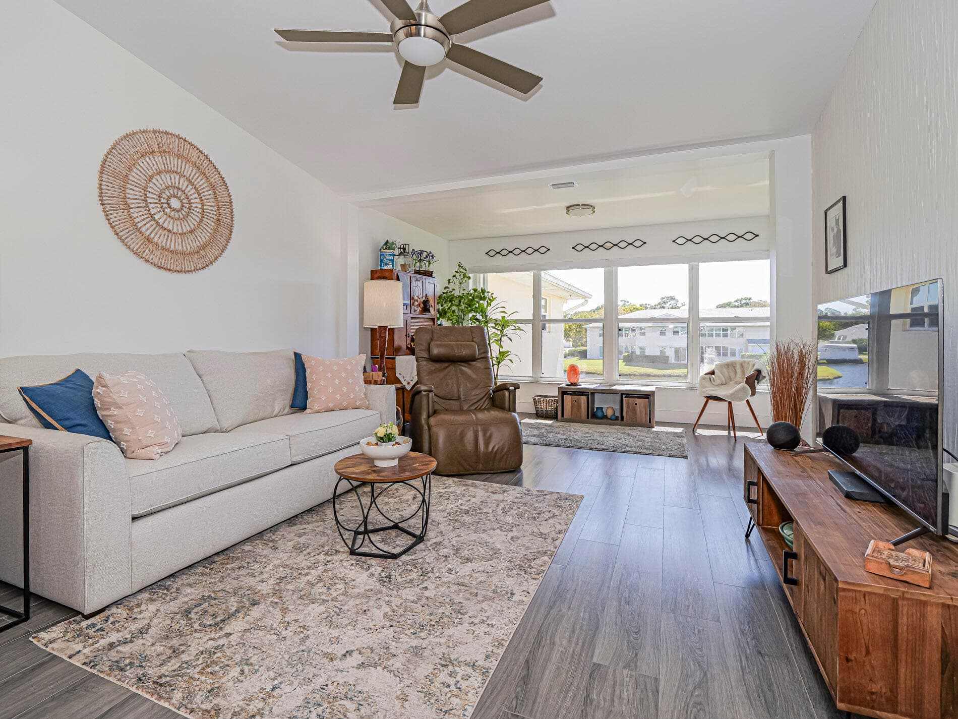 675 W Lake Jasmine Circle 206, Vero Beach, FL 32962 — photo