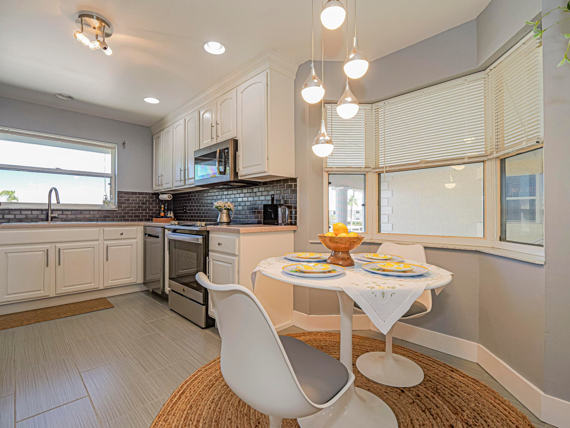 675 W Lake Jasmine Circle 206, Vero Beach, FL 32962 — photo 5 of 49