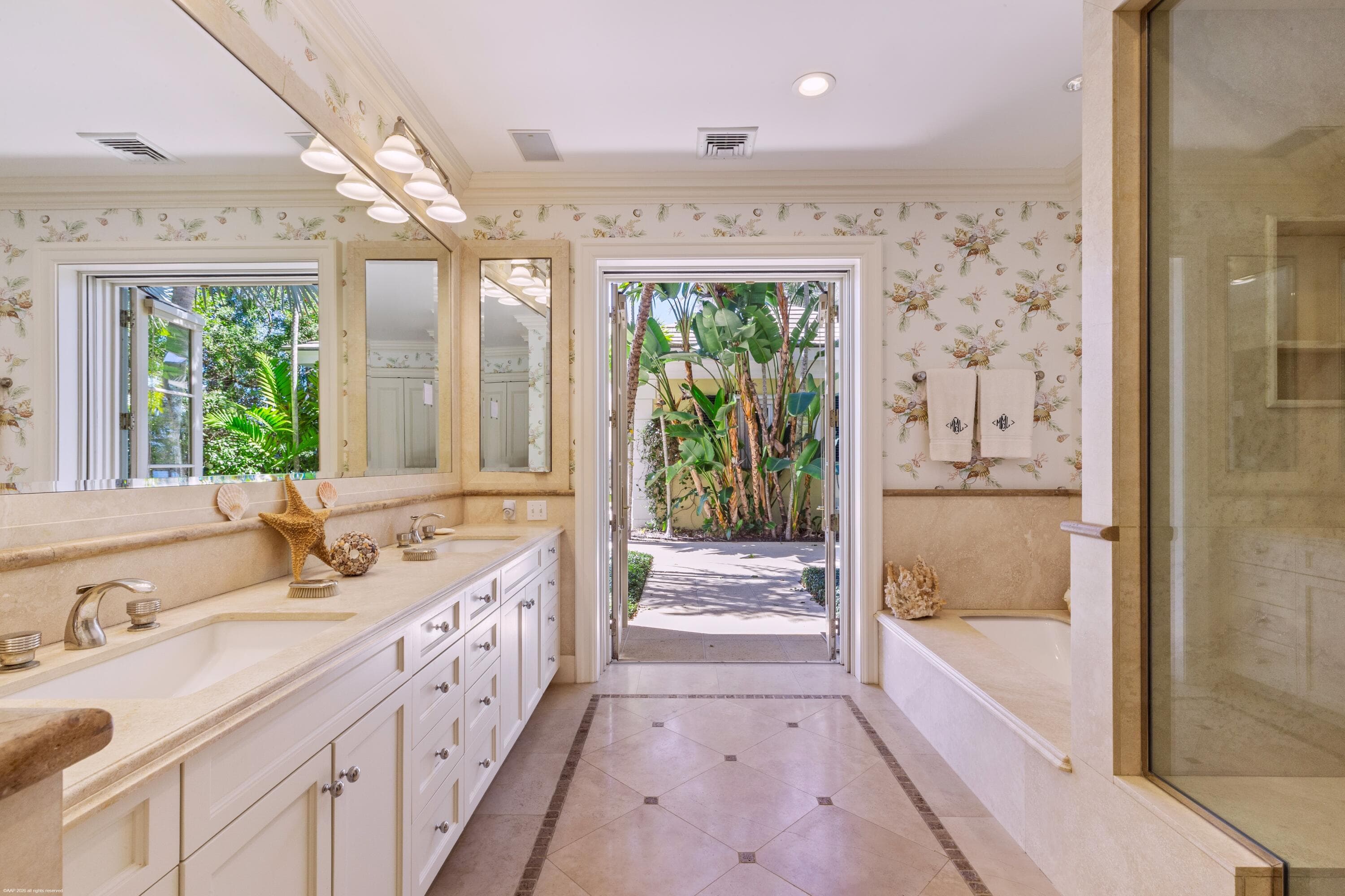 228 S Beach Road, Jupiter Island, FL 33455 — photo 20 of 40