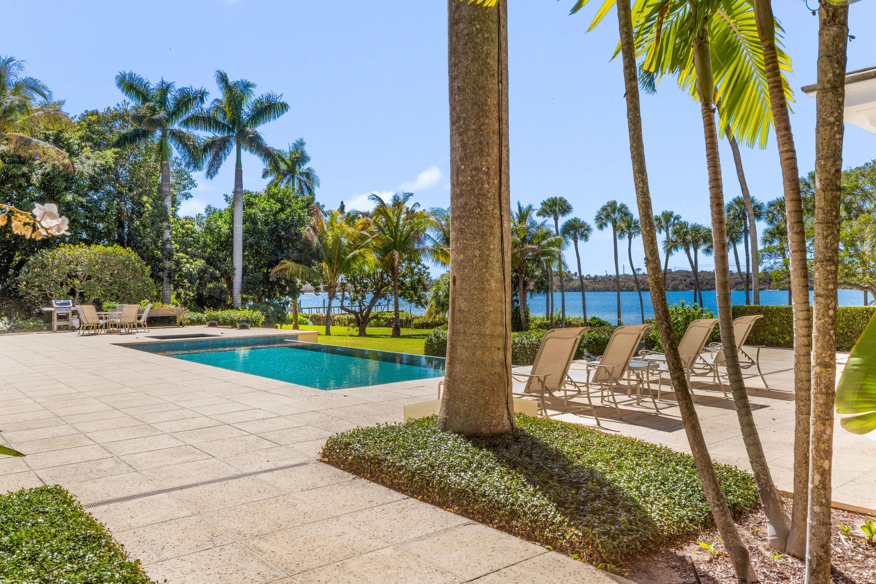 228 S Beach Road, Jupiter Island, FL 33455 — photo 4 of 40
