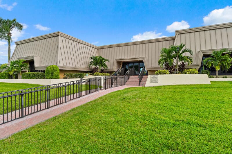 1800 SE Saint Lucie Boulevard 7-205, Stuart, FL 34996 — photo 33 of 54