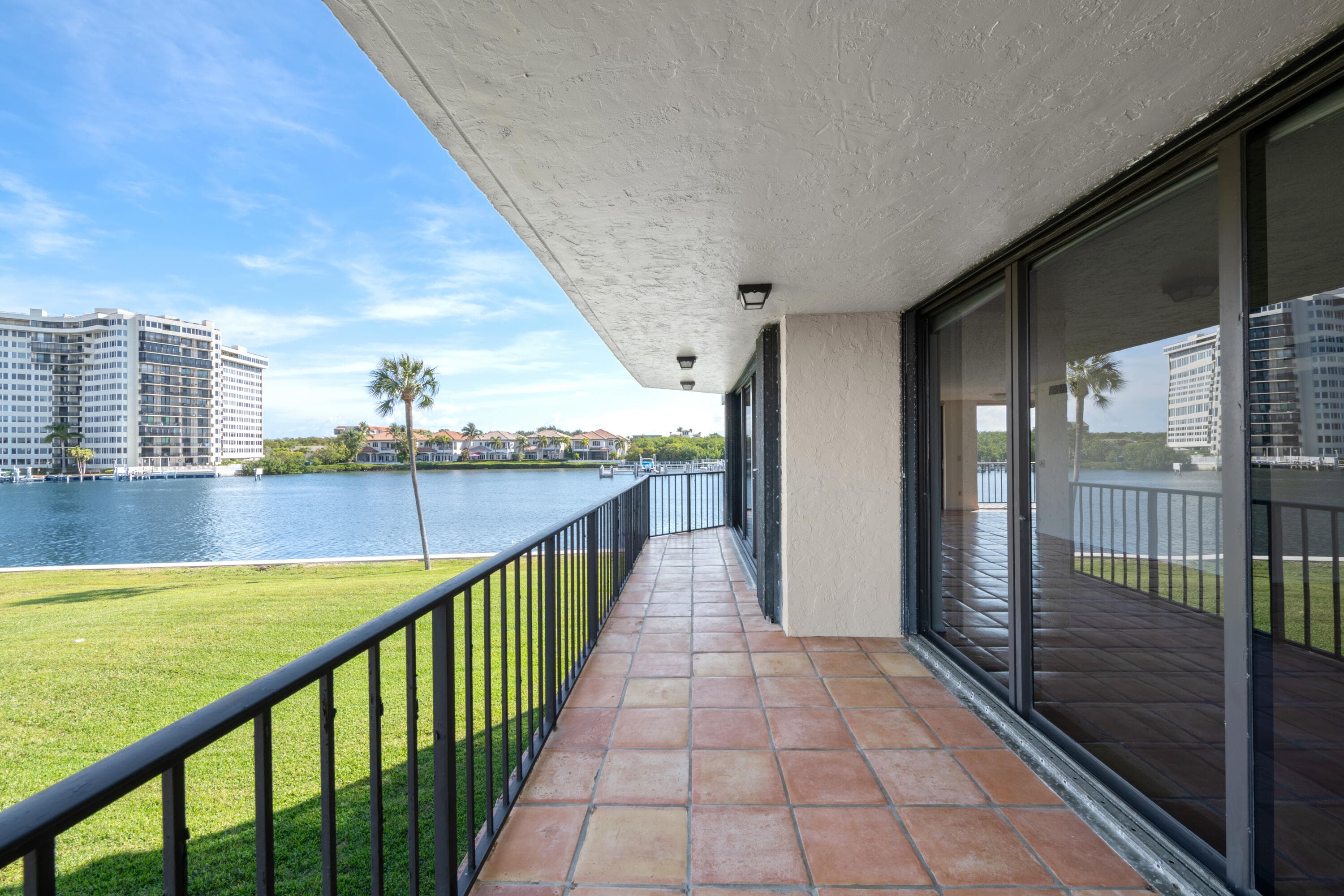 899 Jeffery Street 214, Boca Raton, FL 33487 — photo 4 of 61