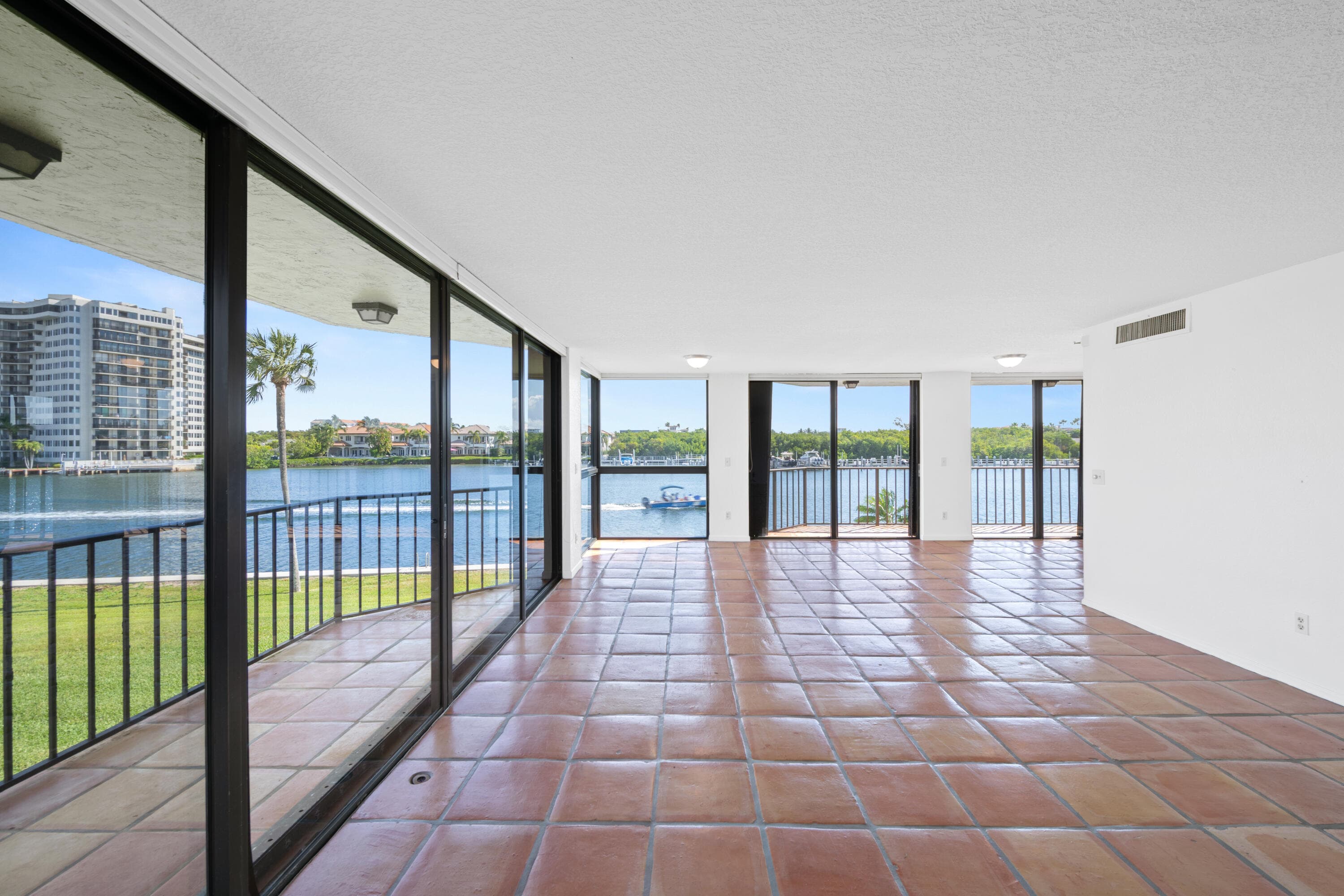 899 Jeffery Street 214, Boca Raton, FL 33487 — photo 11 of 61