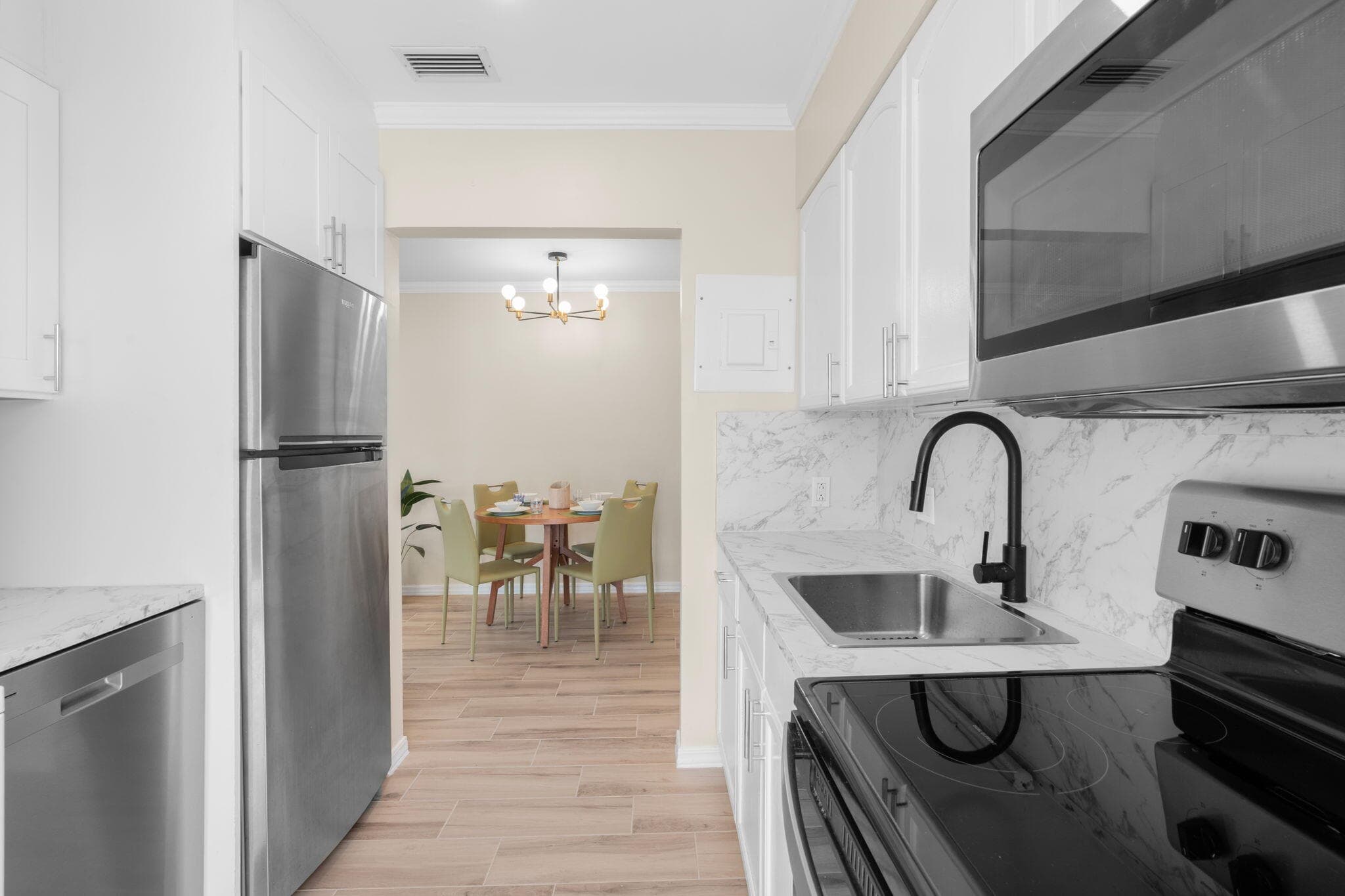 1541 NE 15th Avenue 1541, Fort Lauderdale, FL 33304 — photo 13 of 28