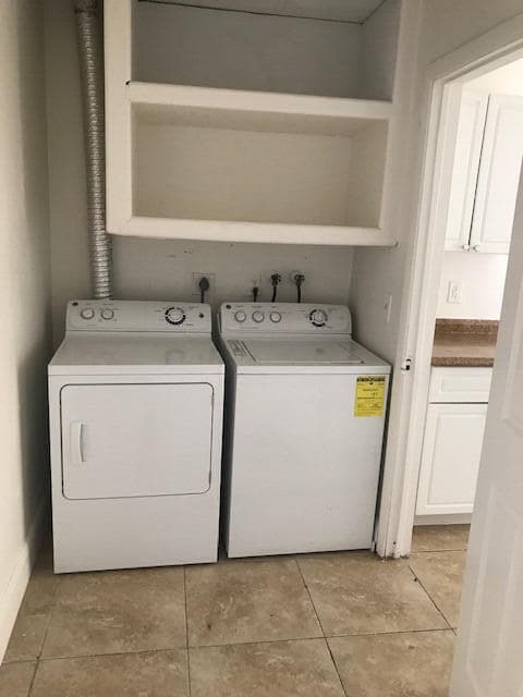 726 SW 73rd Avenue 26, North Lauderdale, FL 33068 — photo 8 of 32