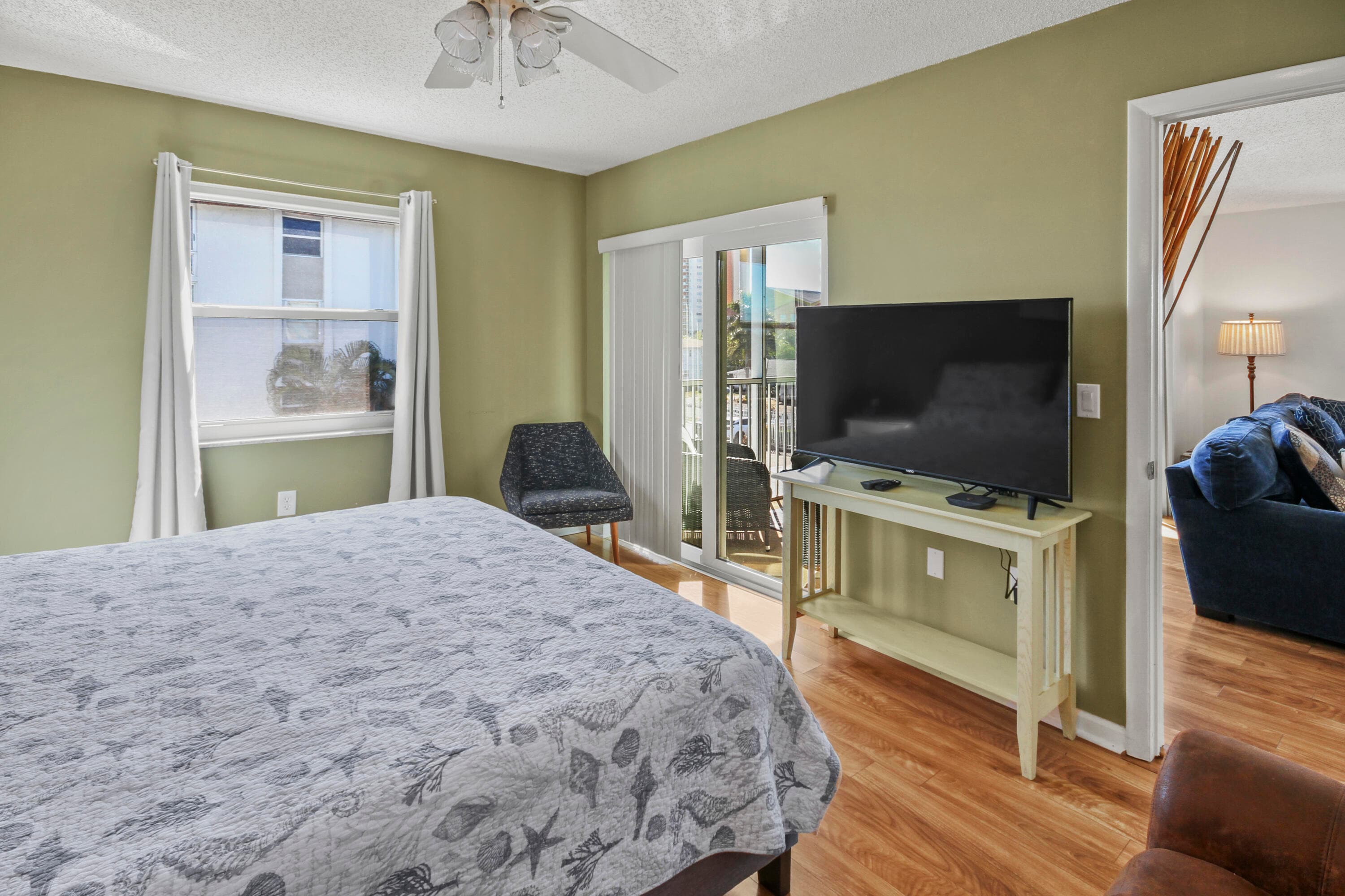 2936 Lake Shore Drive 310, Riviera Beach, FL 33404 — photo 7 of 23