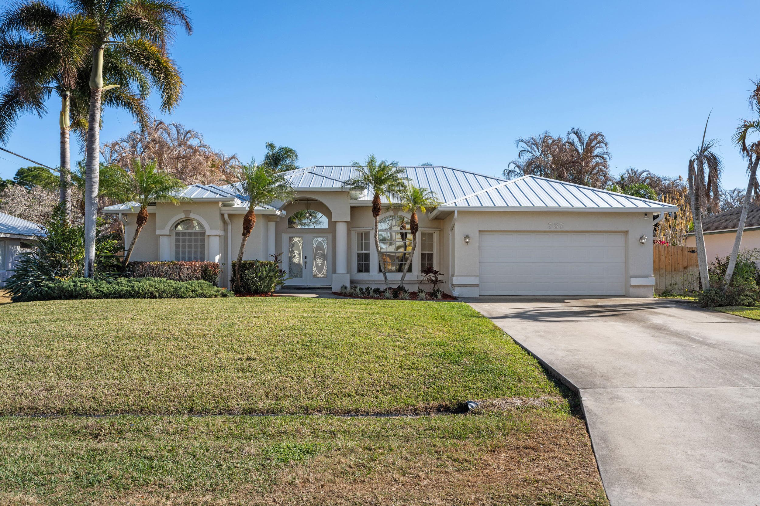 737 SW Dalton Circle, Port St. Lucie, FL 34953 — photo 2 of 52