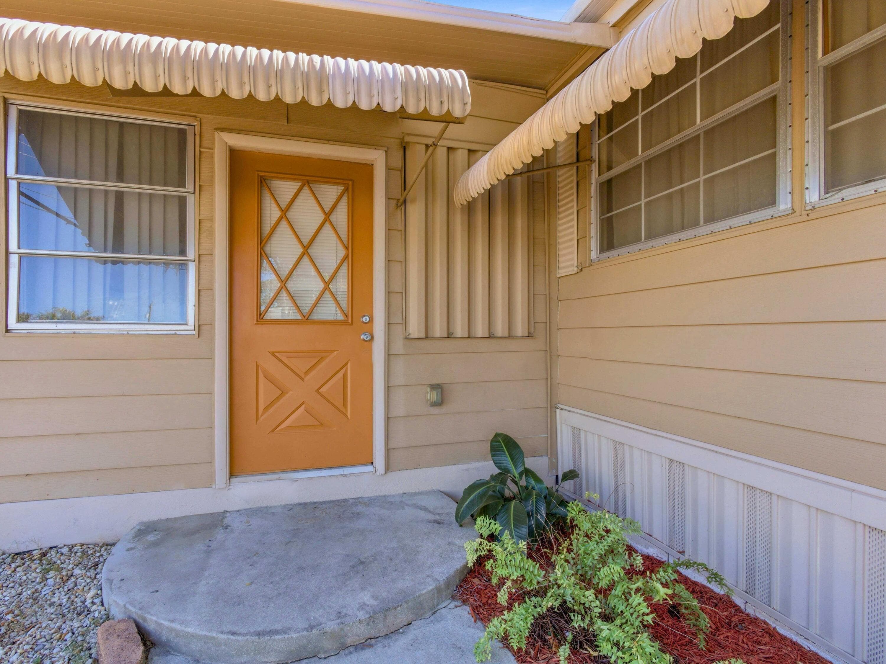 8903 Oak Street, Boynton Beach, FL 33436 — photo 7 of 41