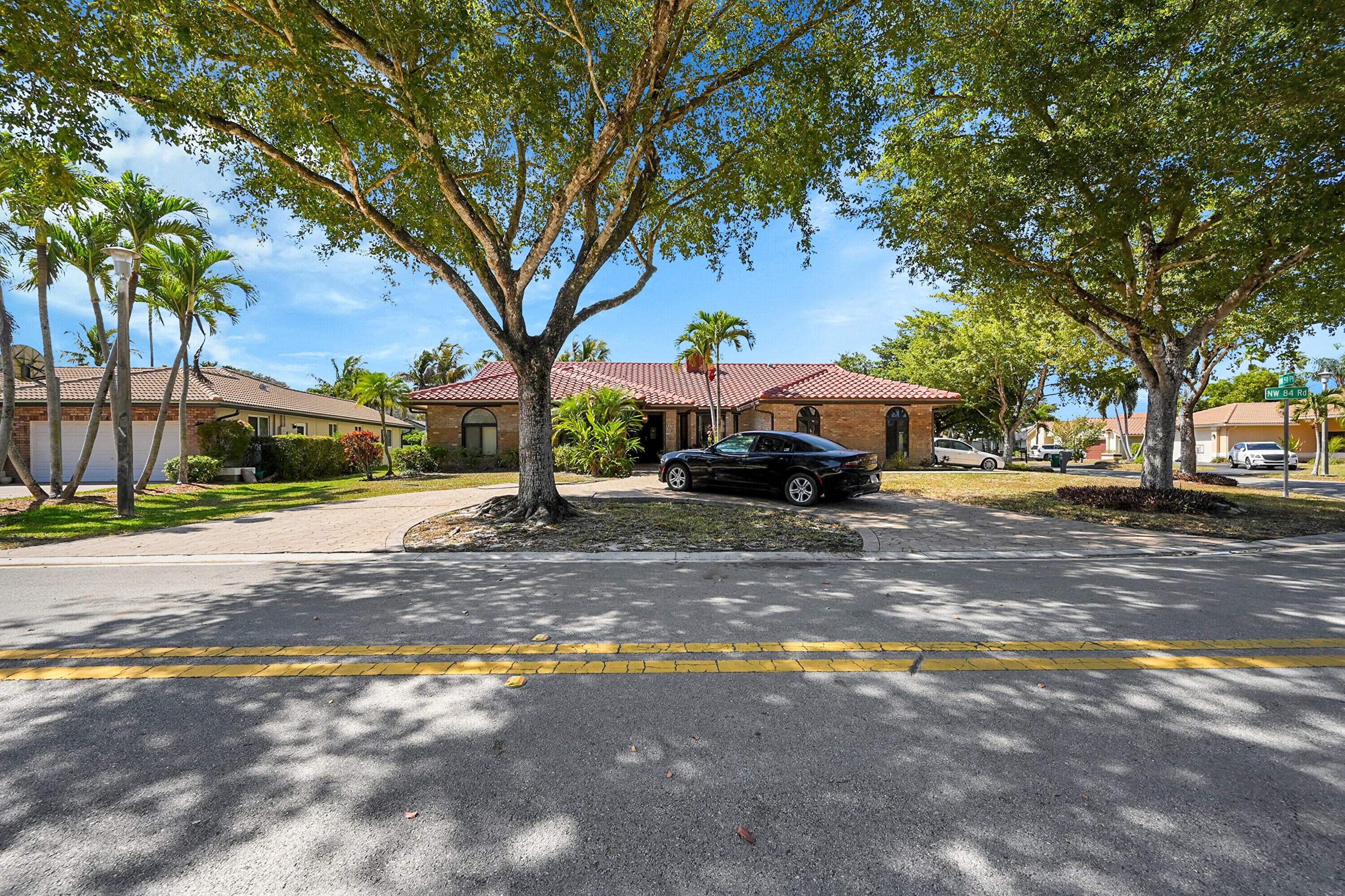 5172 NW 84th Road, Coral Springs, FL 33067 — photo 1 of 38