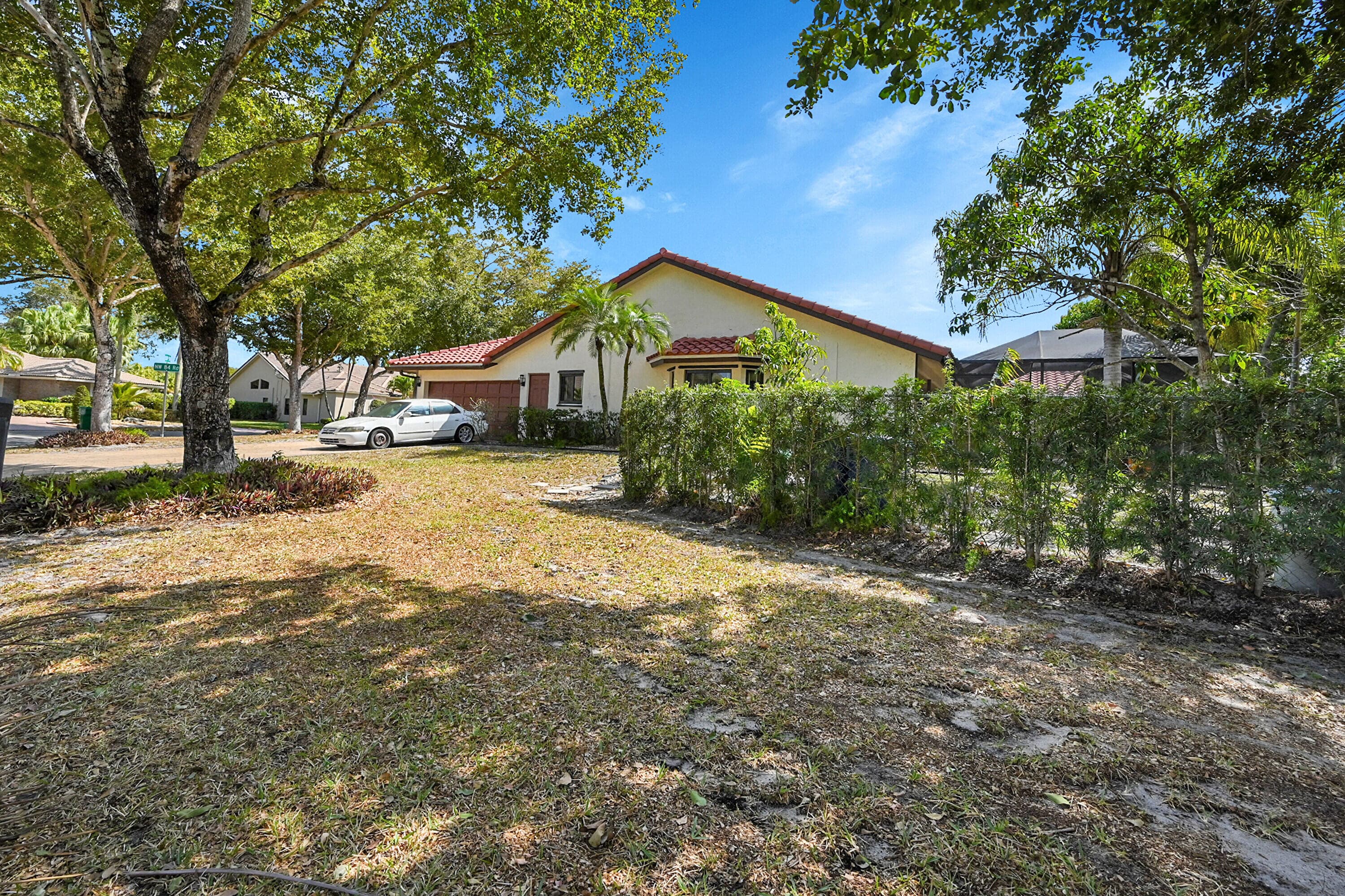 5172 NW 84th Road, Coral Springs, FL 33067 — photo 3 of 38