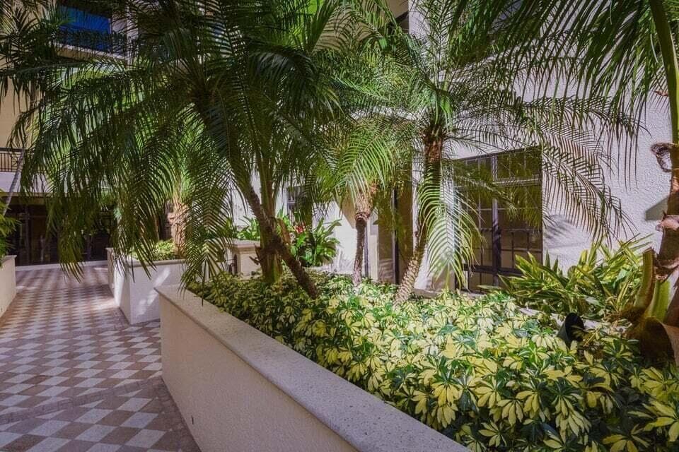 701 S Olive Avenue 117, West Palm Beach, FL 33401 — photo 28 of 47