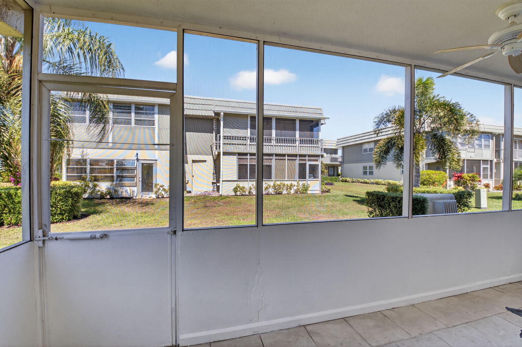 205 Flanders E, Delray Beach, FL 33484 — photo 15 of 37