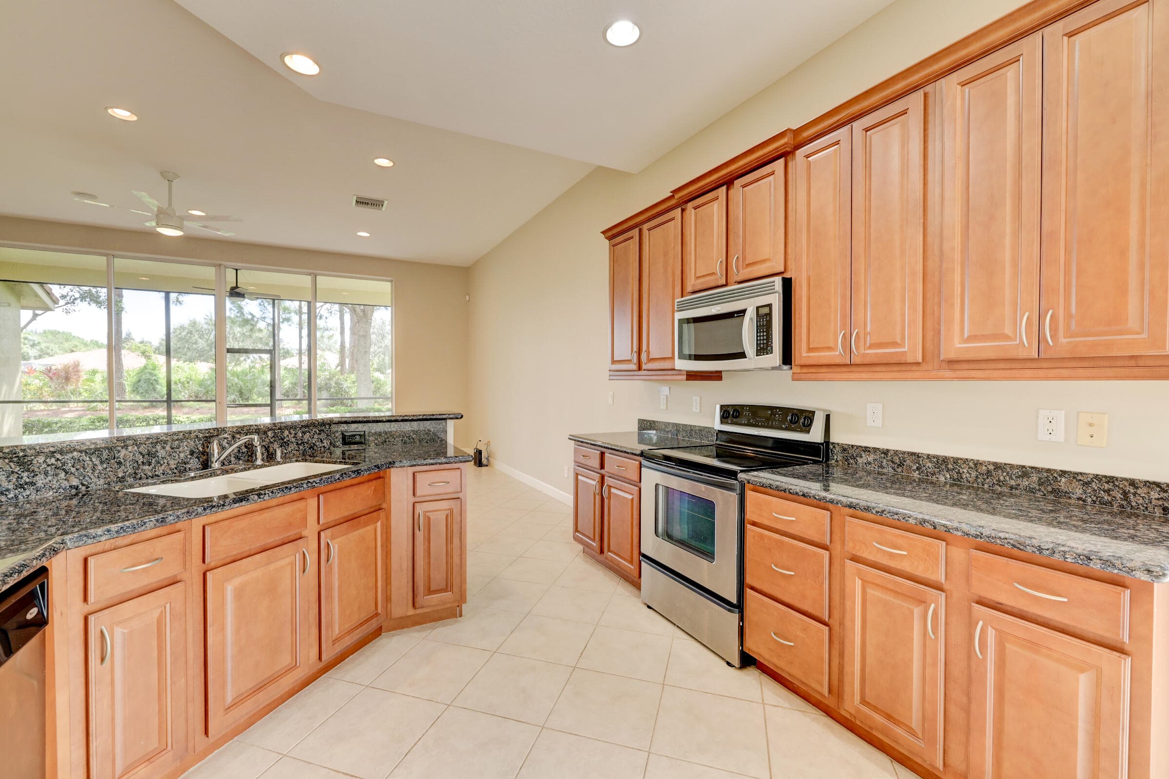 8908 Champions Way, Port St. Lucie, FL 34986 — photo 12 of 64