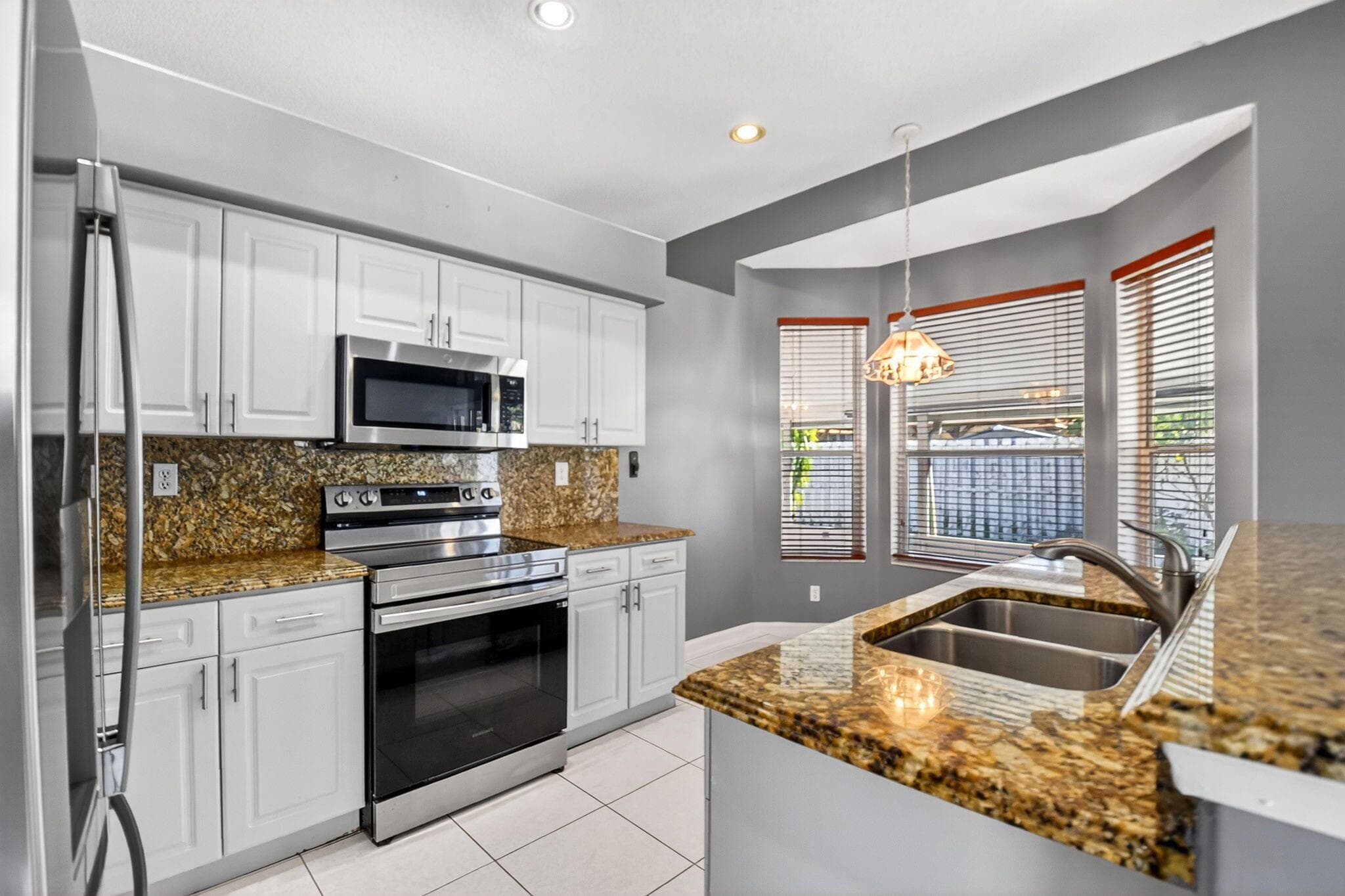 6778 Las Colinas Street, Lake Worth, FL 33463 — photo 11 of 84