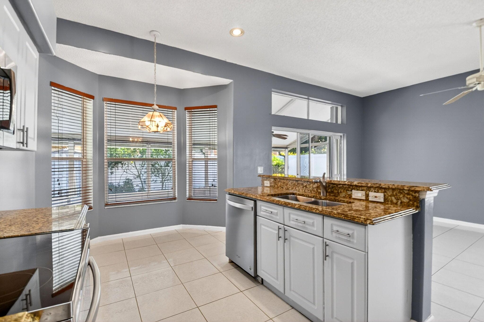 6778 Las Colinas Street, Lake Worth, FL 33463 — photo 14 of 84