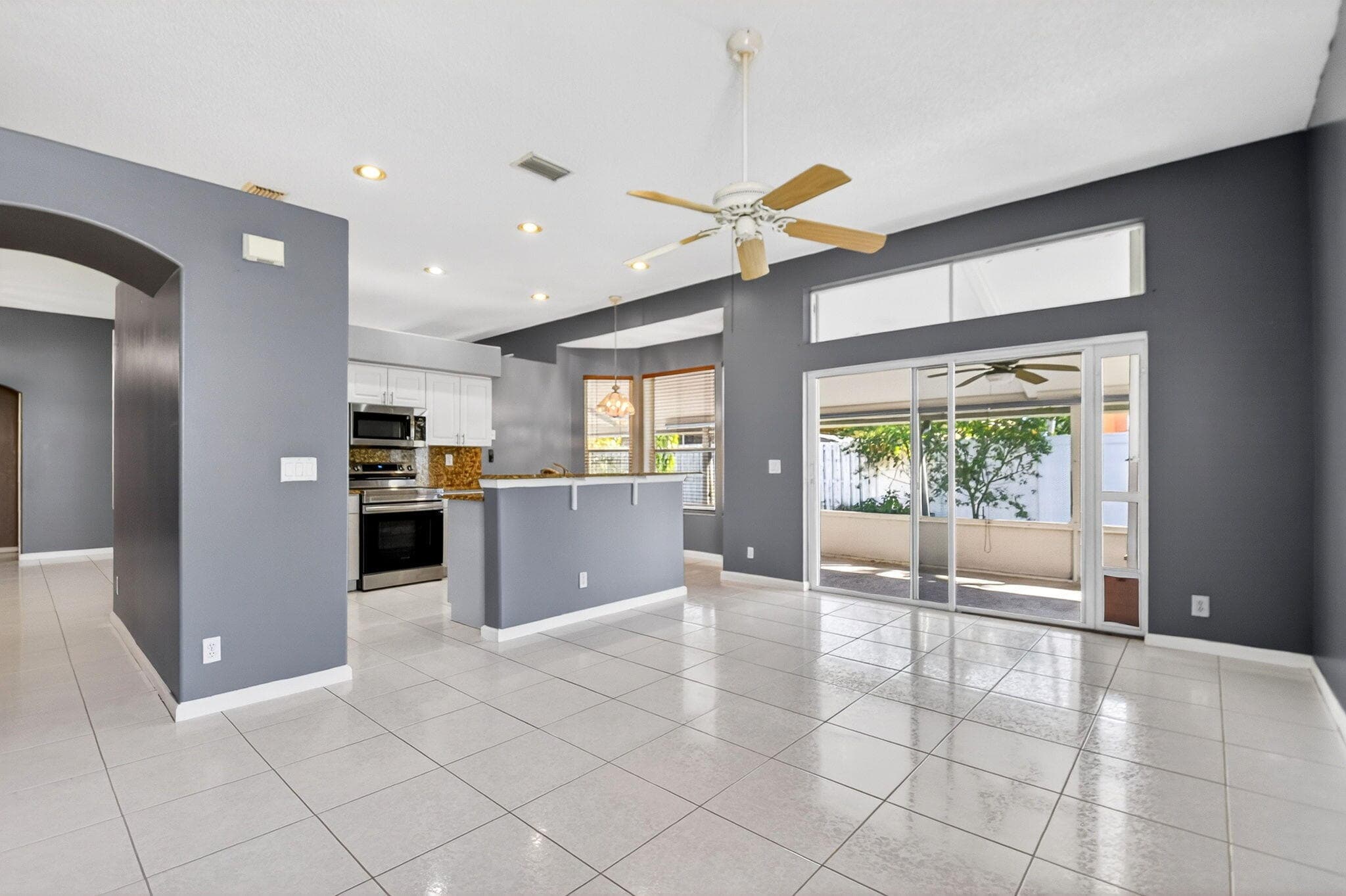6778 Las Colinas Street, Lake Worth, FL 33463 — photo 7 of 84