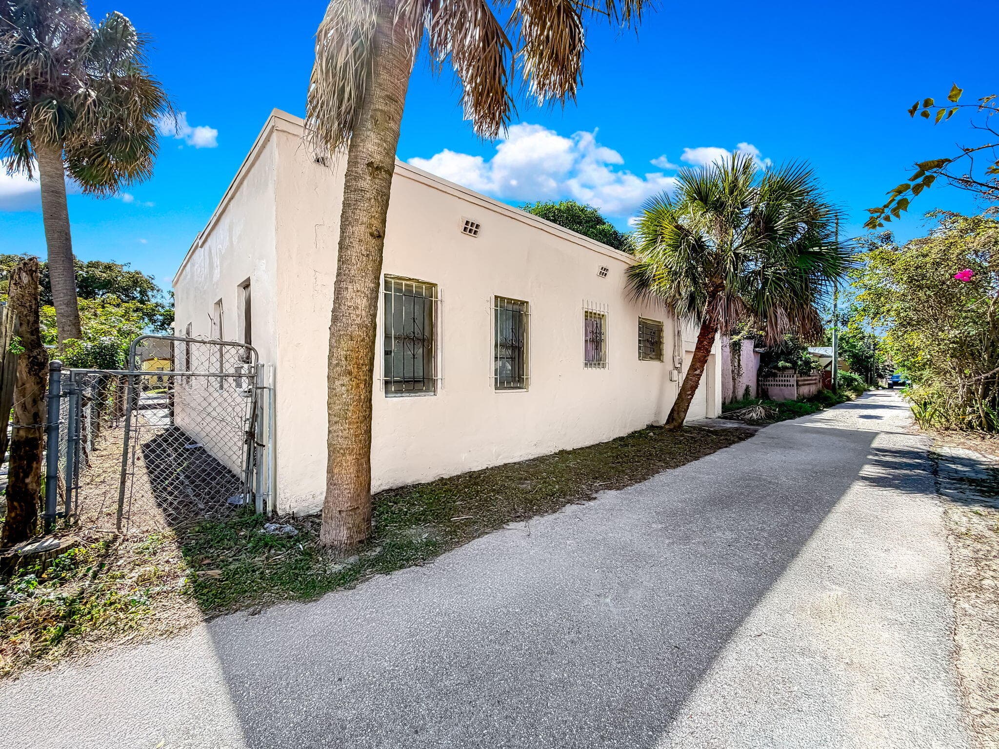 619 30th Street, West Palm Beach, FL 33407 — photo 57 of 62