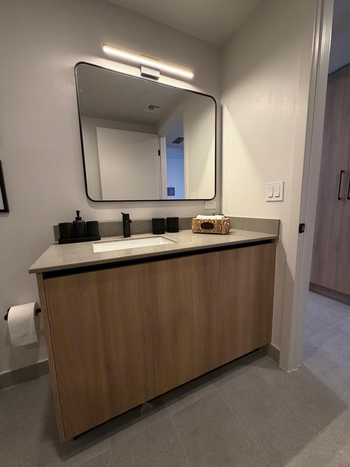 121 NE 5th Street 2309, Miami, FL 33132 — photo 5 of 52