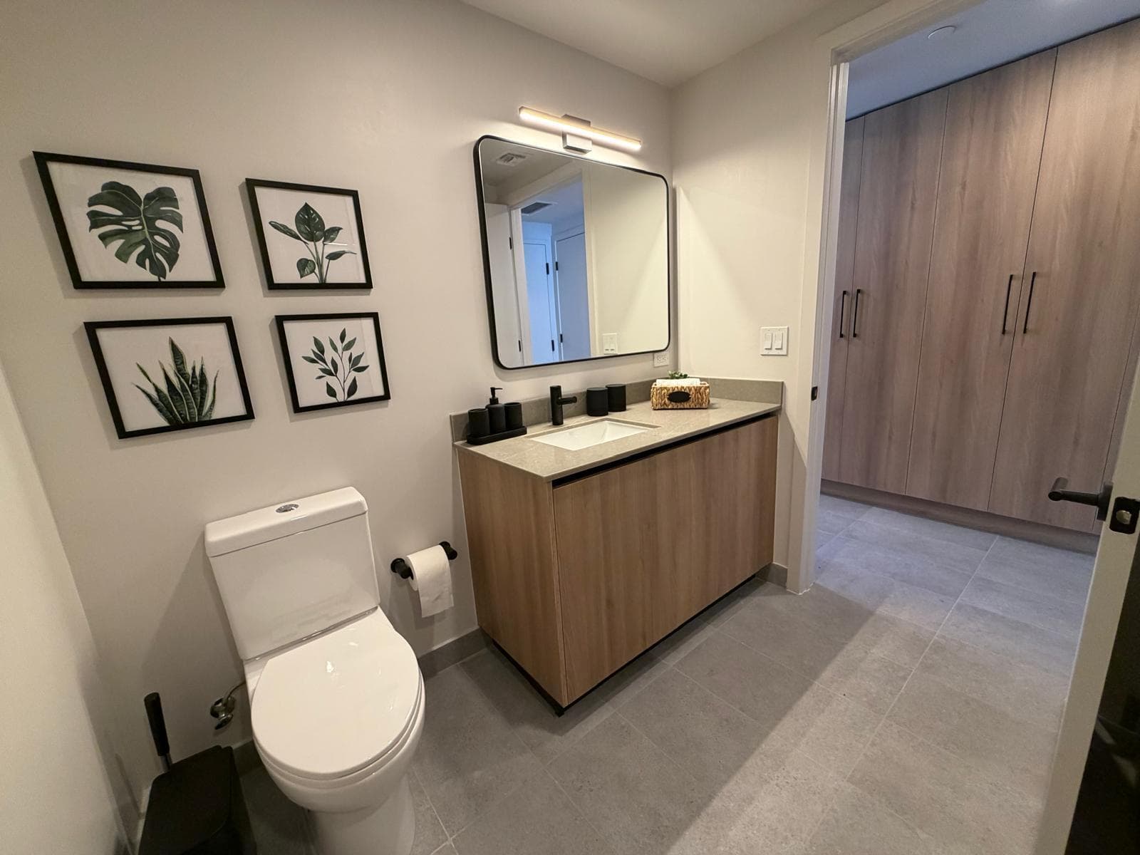 121 NE 5th Street 2309, Miami, FL 33132 — photo 19 of 52
