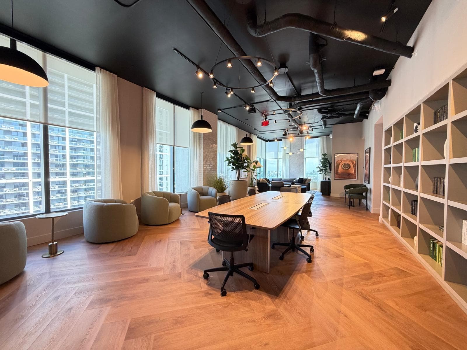 121 NE 5th Street 2309, Miami, FL 33132 — photo 42 of 52