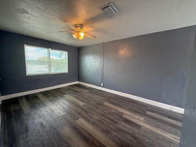 1913 Division Avenue, West Palm Beach, FL 33407 — photo 30 of 39