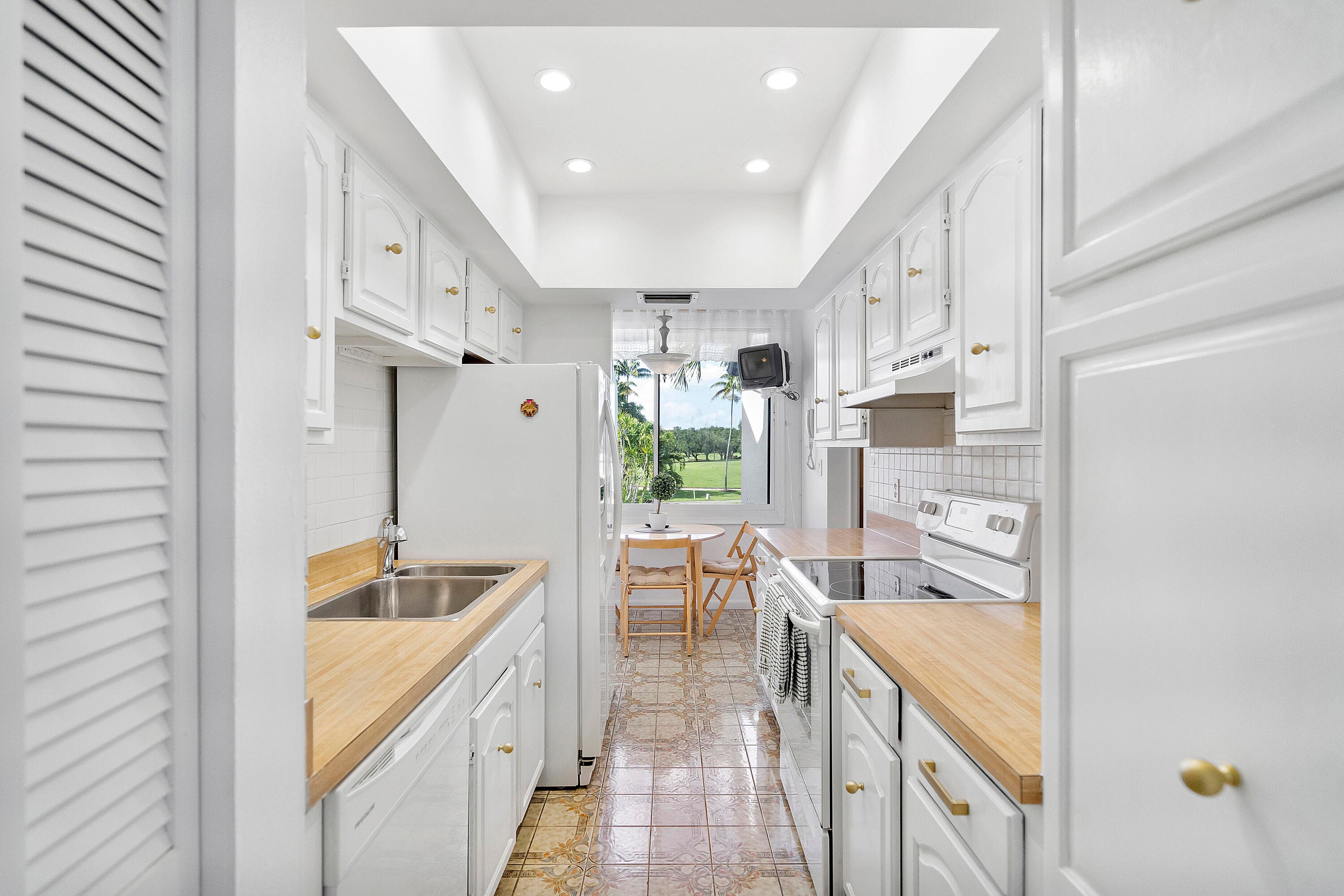 3706 Bridgewood Drive 3706, Boca Raton, FL 33434 — photo 14 of 82