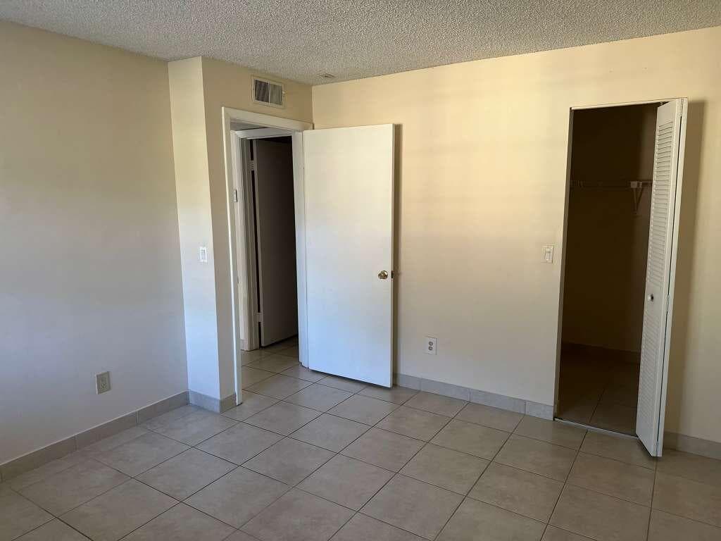 1239 SW 46th Avenue 906, Pompano Beach, FL 33069 — photo 3 of 21