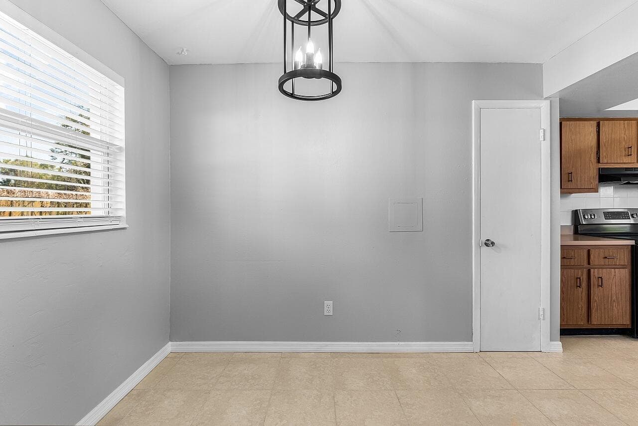 45 1st Court SW, Vero Beach, FL 32962 — photo 16 of 34