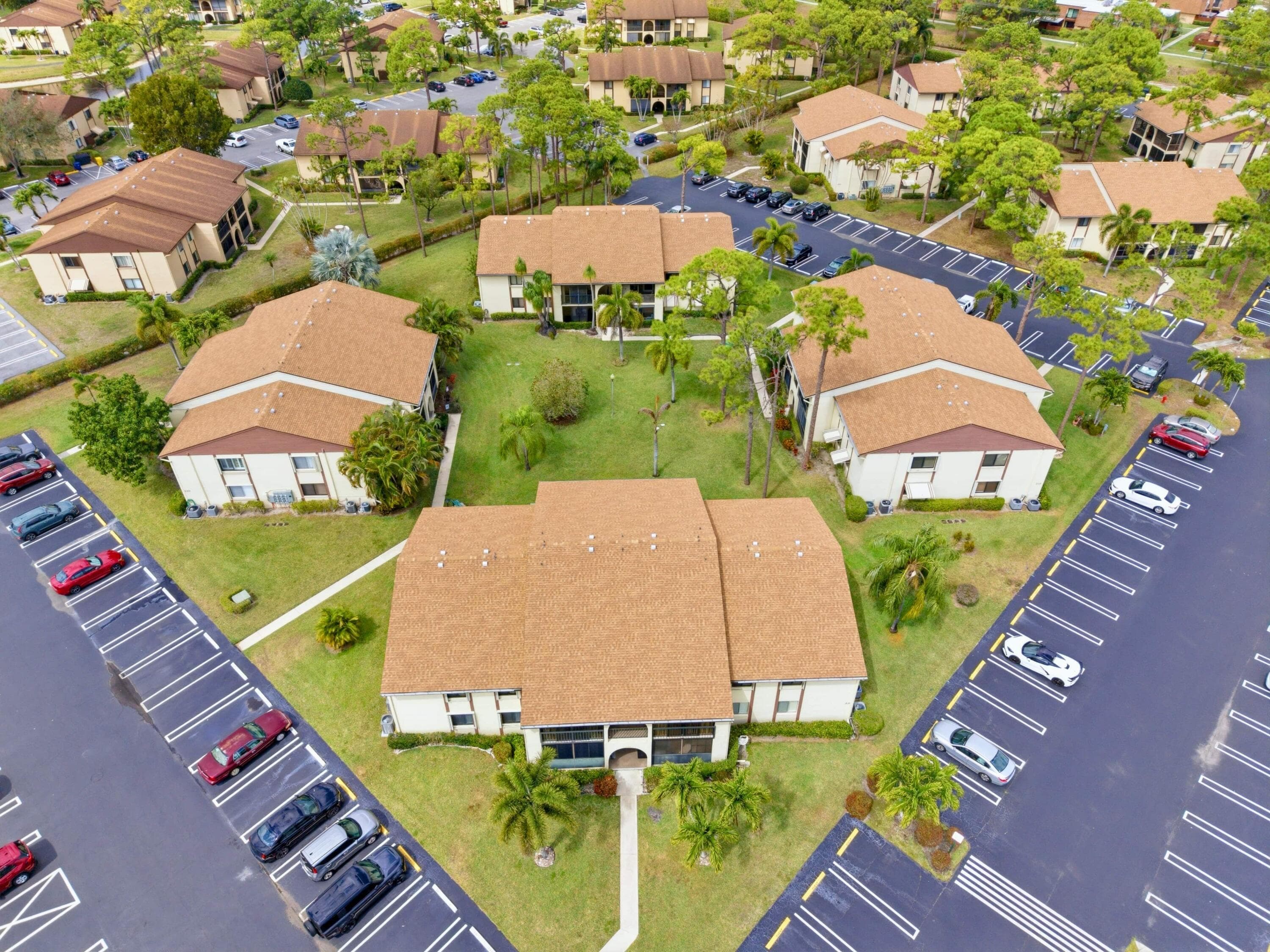 331 Knotty Pine Circle D-2, Greenacres, FL 33463 — photo