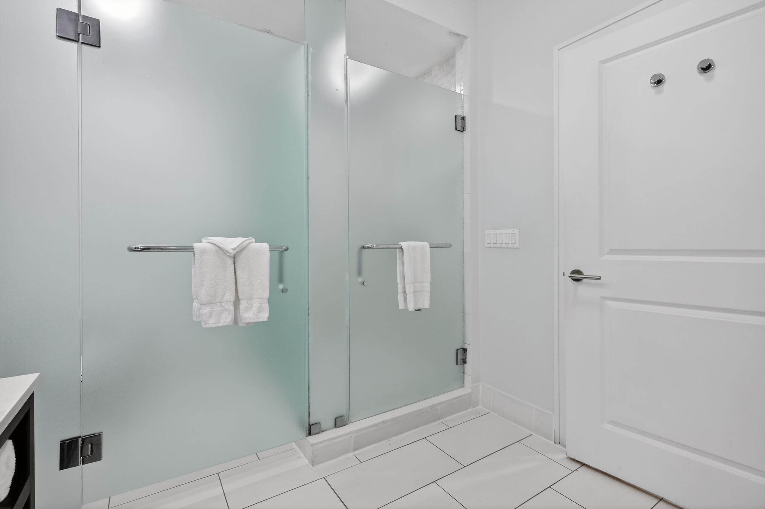 5300 NW 87th Avenue 1215, Doral, FL 33178 — photo 17 of 28