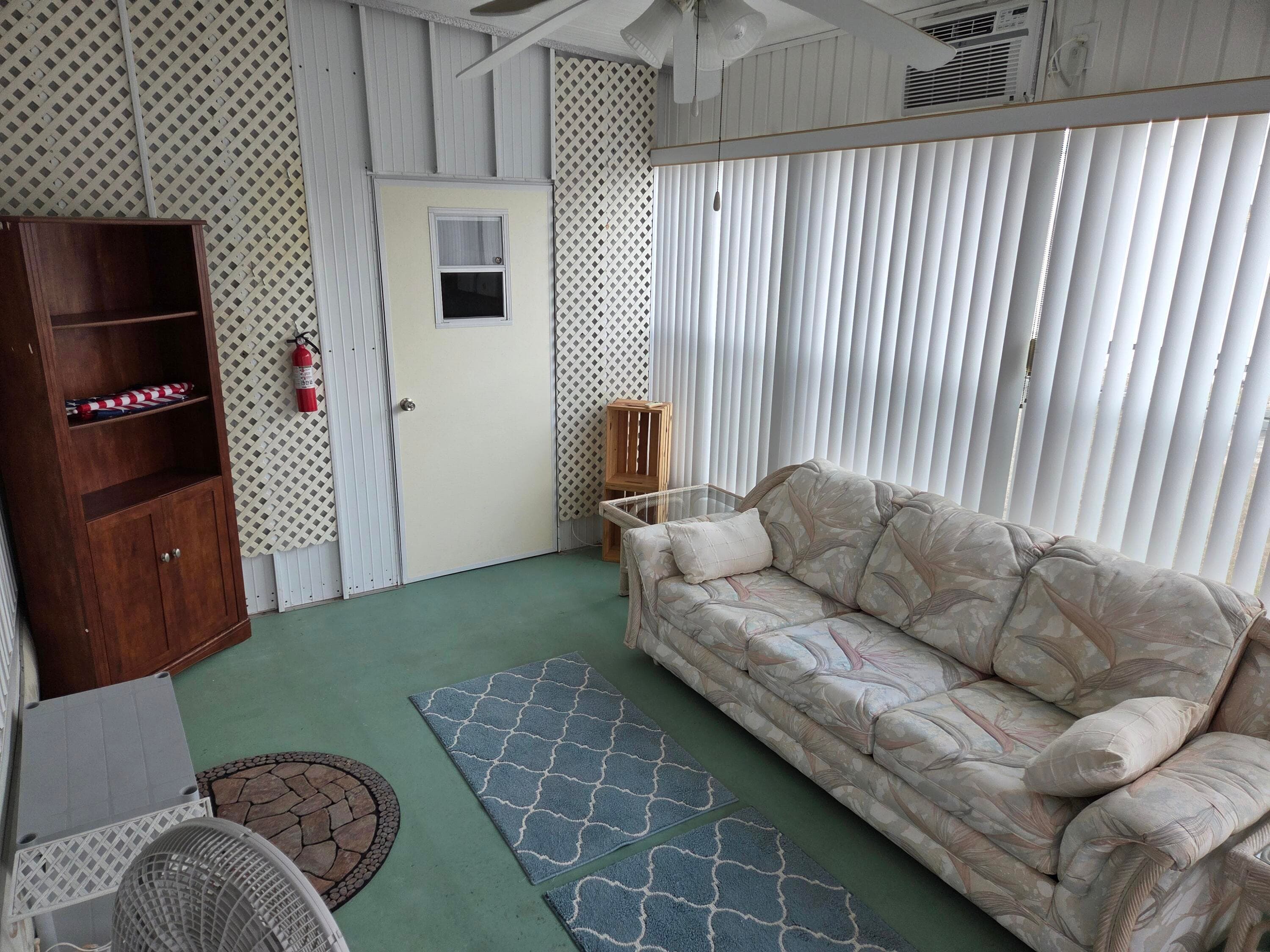 2915 Roger Street, Sebring, FL 33872 — photo 3 of 36