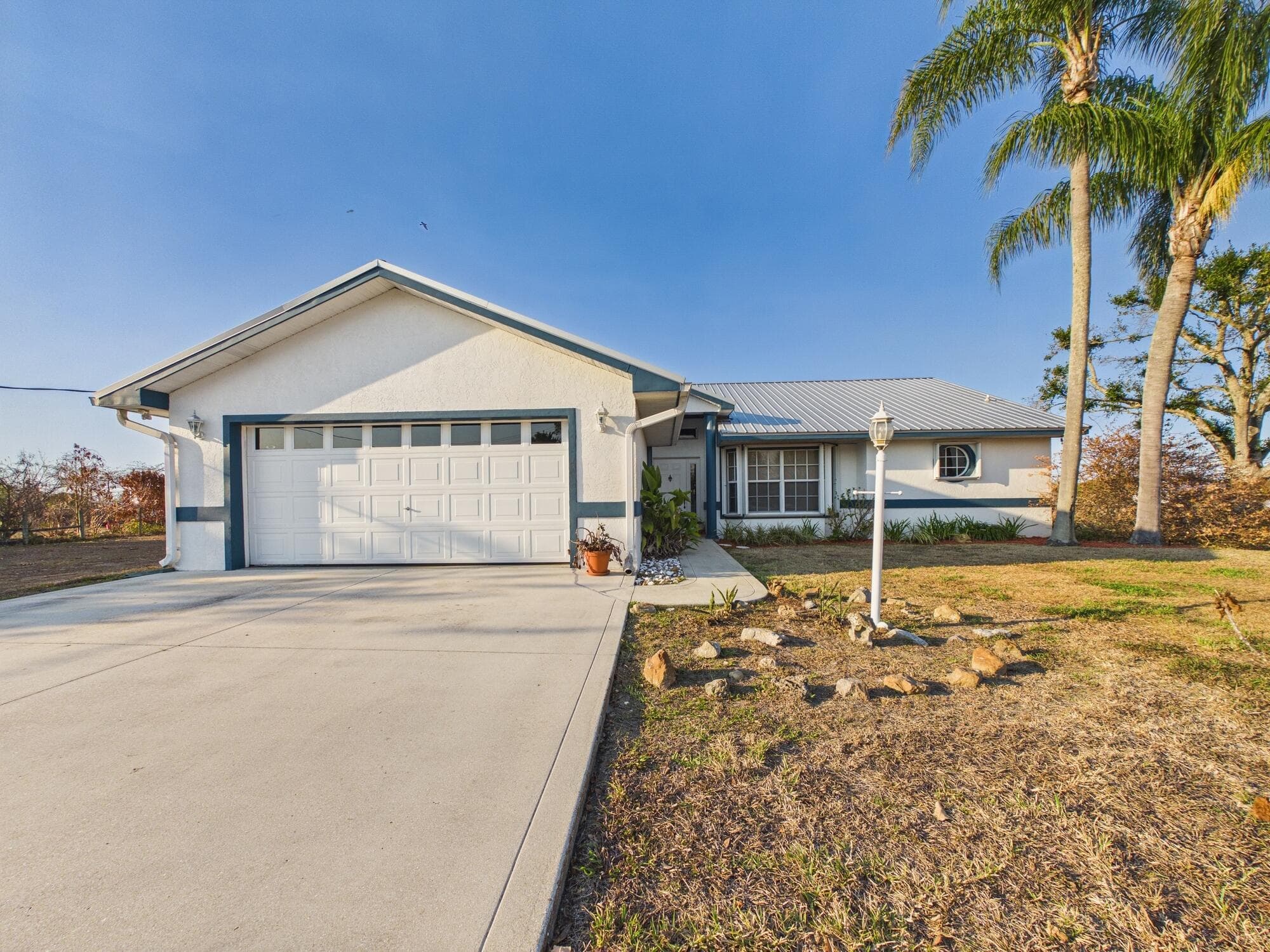 8525 SW 9th Street, Okeechobee, FL 34974 — photo 1 of 68