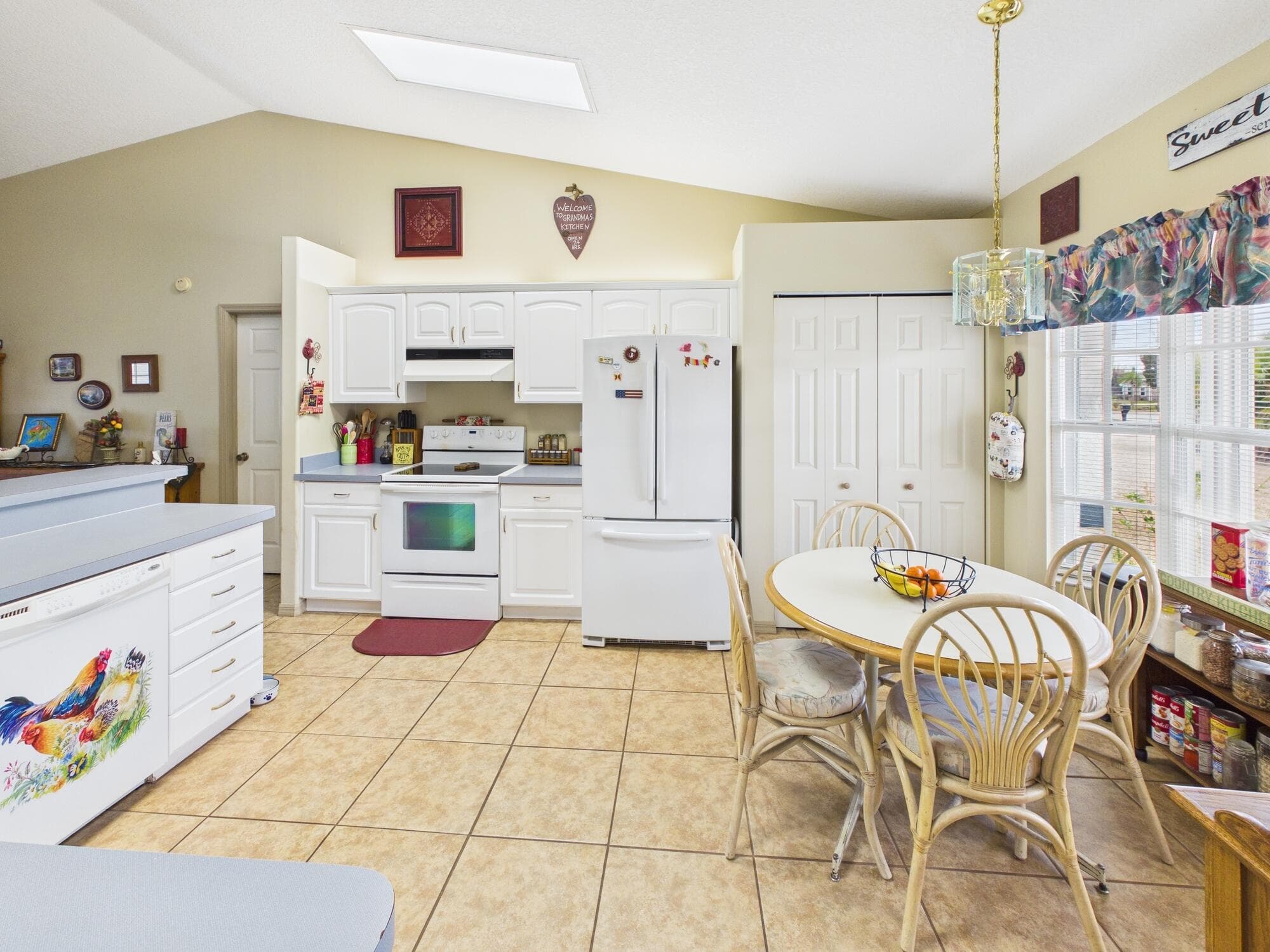 8525 SW 9th Street, Okeechobee, FL 34974 — photo 10 of 68