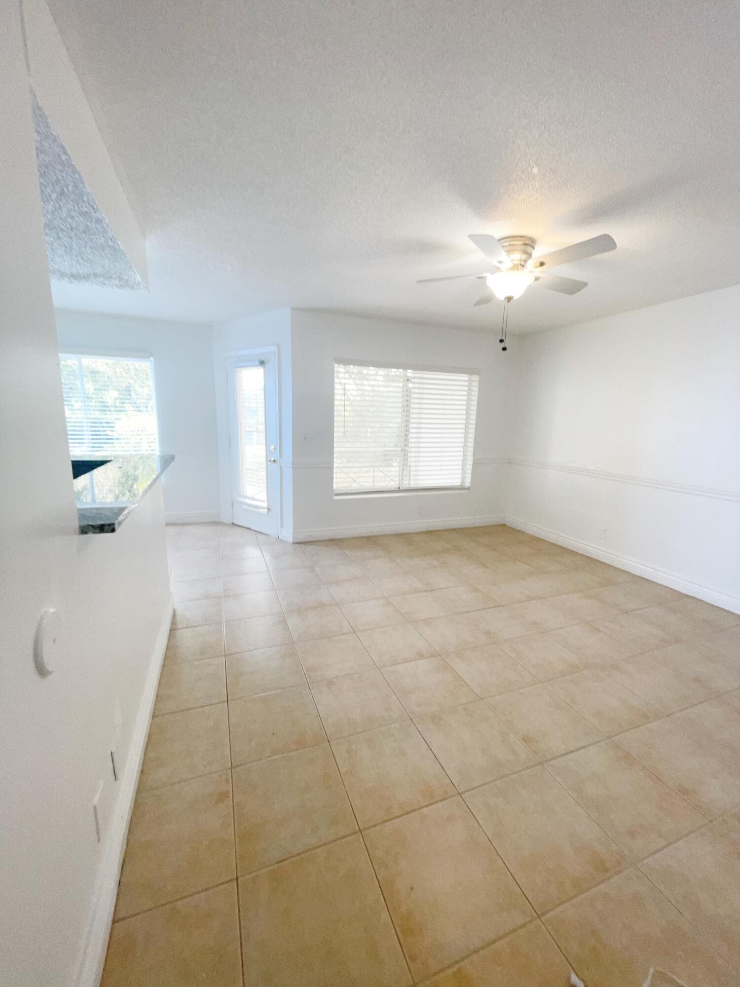 815 W Boynton Beach Boulevard 4-102, Boynton Beach, FL 33426 — photo 2 of 19