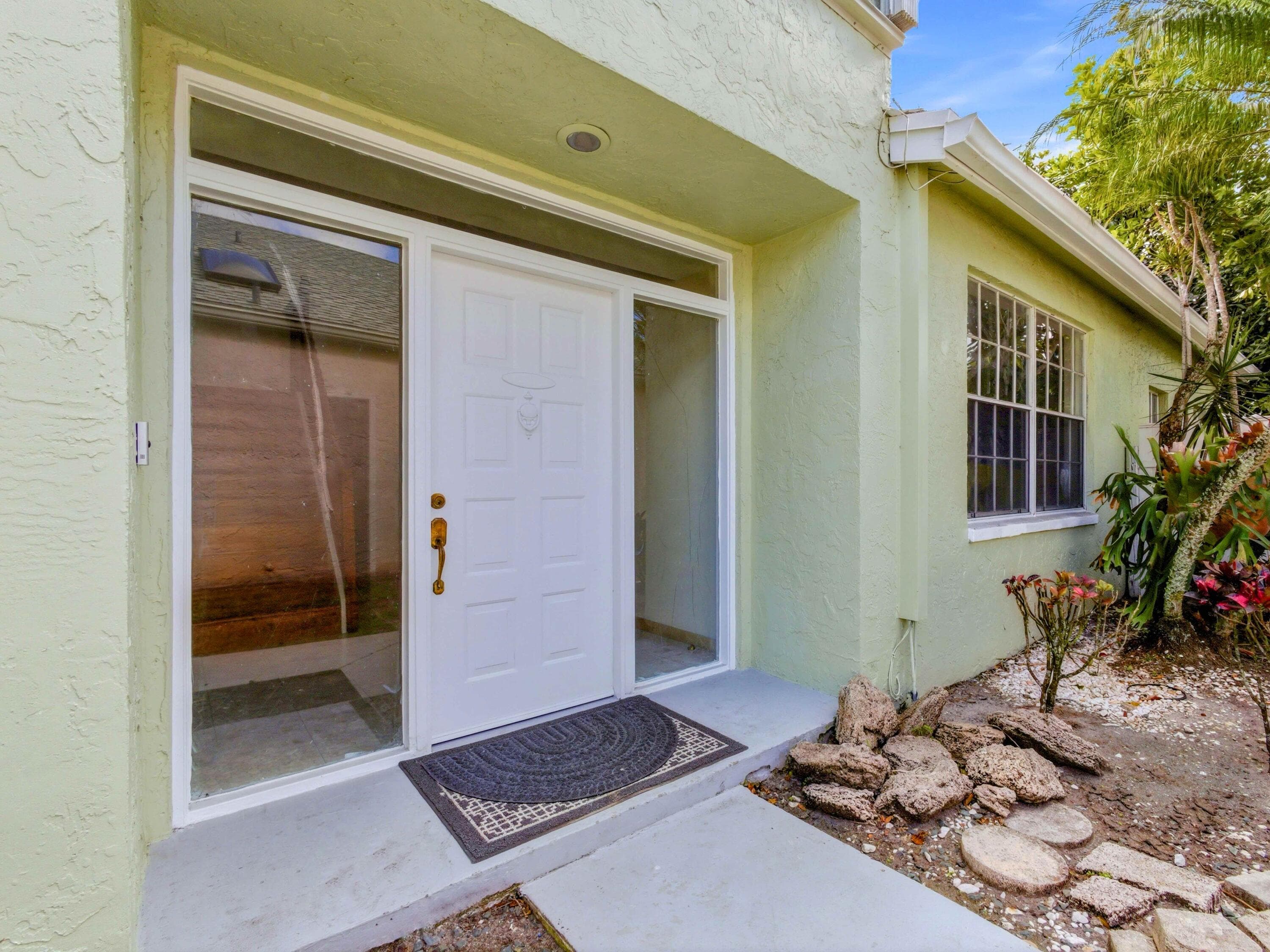 1235 Sussex Street, Boynton Beach, FL 33436 — photo 3 of 57