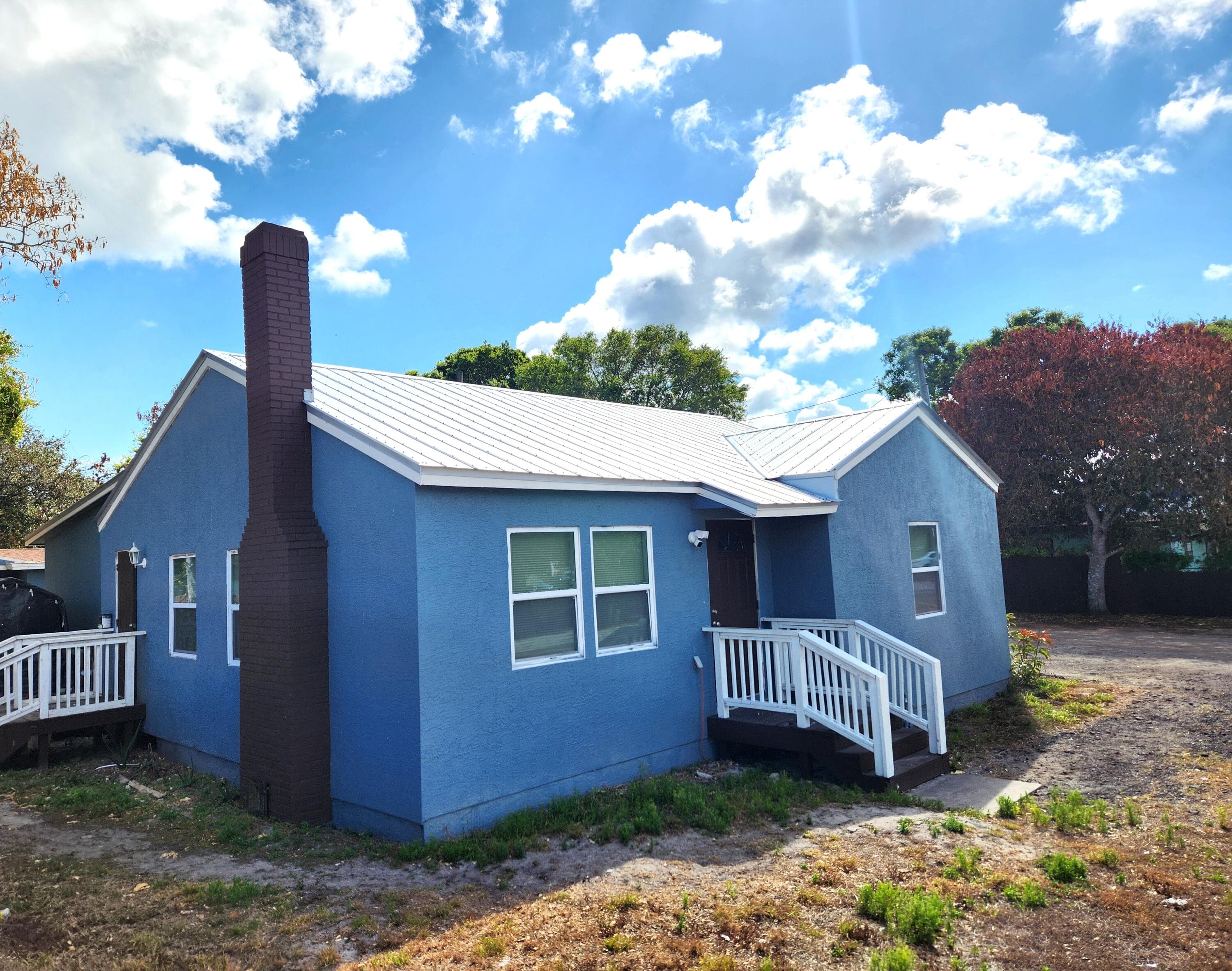 204 N 17th N Street, Fort Pierce, FL 34950 — photo 2 of 11