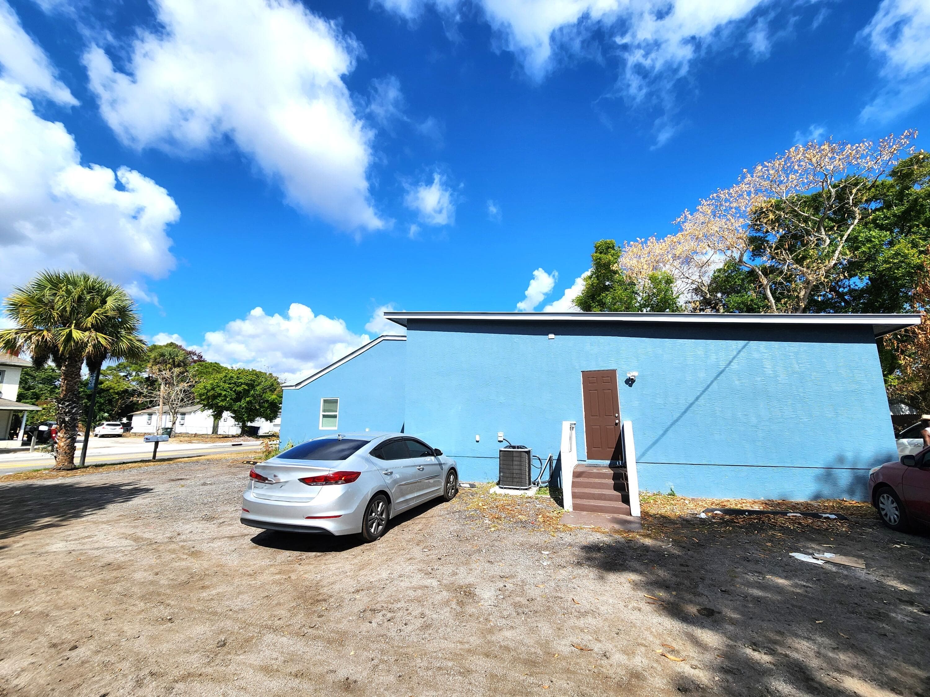 204 N 17th N Street, Fort Pierce, FL 34950 — photo 3 of 11