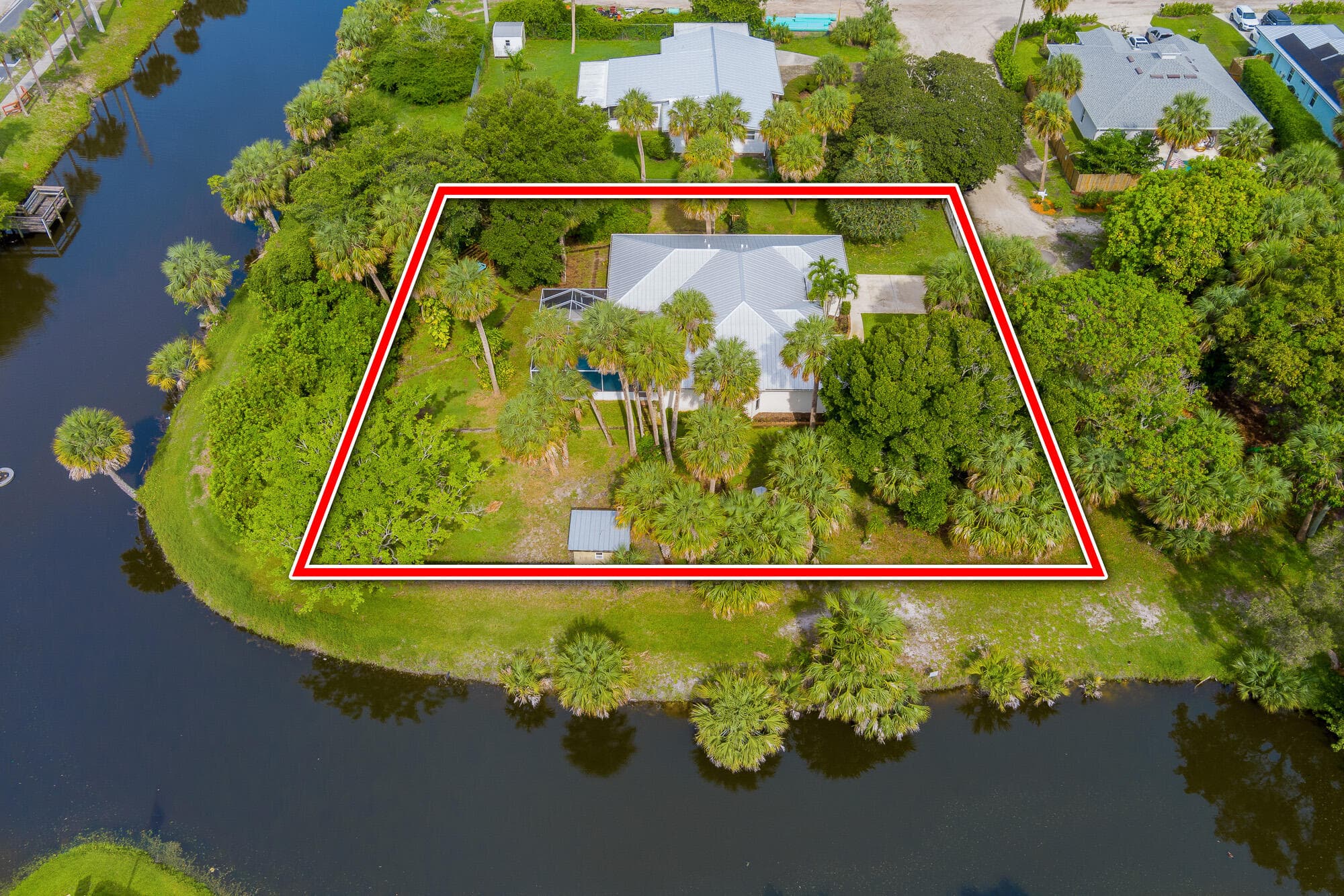 612 SE 6th Street, Stuart, FL 34994 — photo 8 of 40