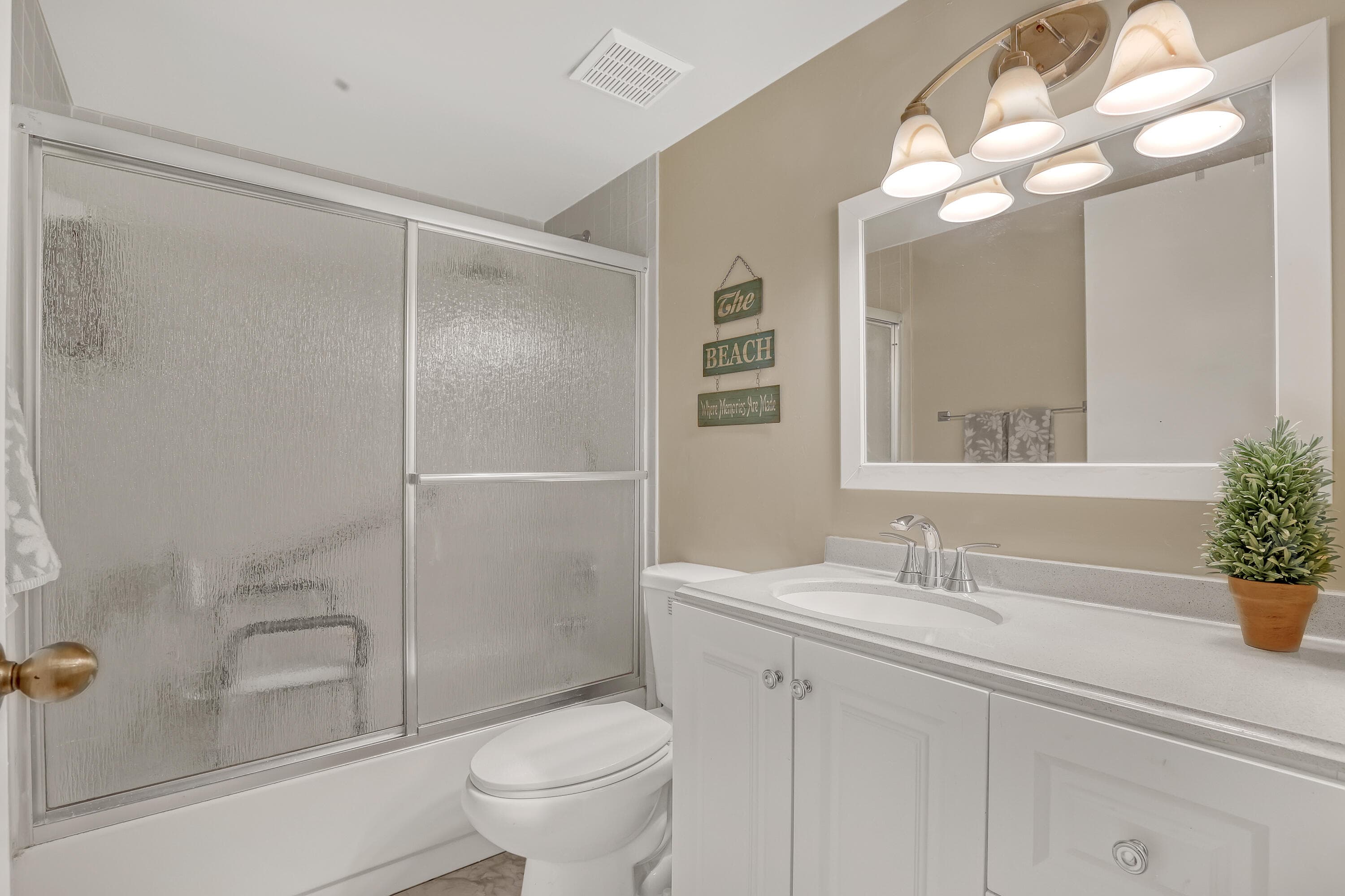 105 Half Moon Circle F1, Hypoluxo, FL 33462 — photo 17 of 24