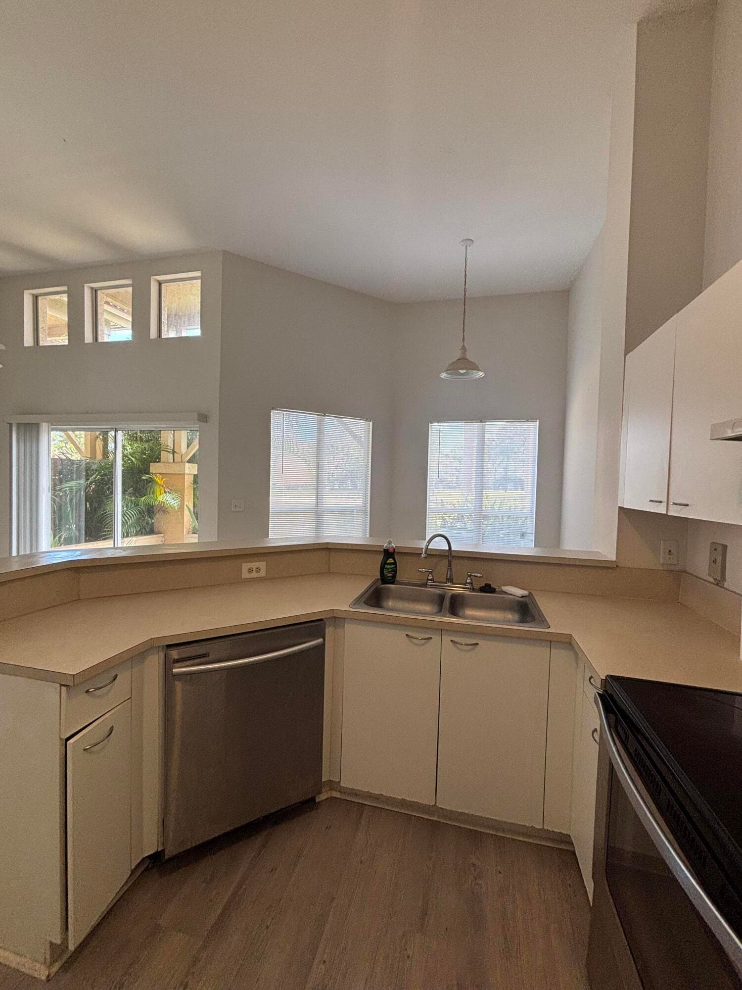 4831 Via Palm Lakes 1207, West Palm Beach, FL 33417 — photo 5 of 19