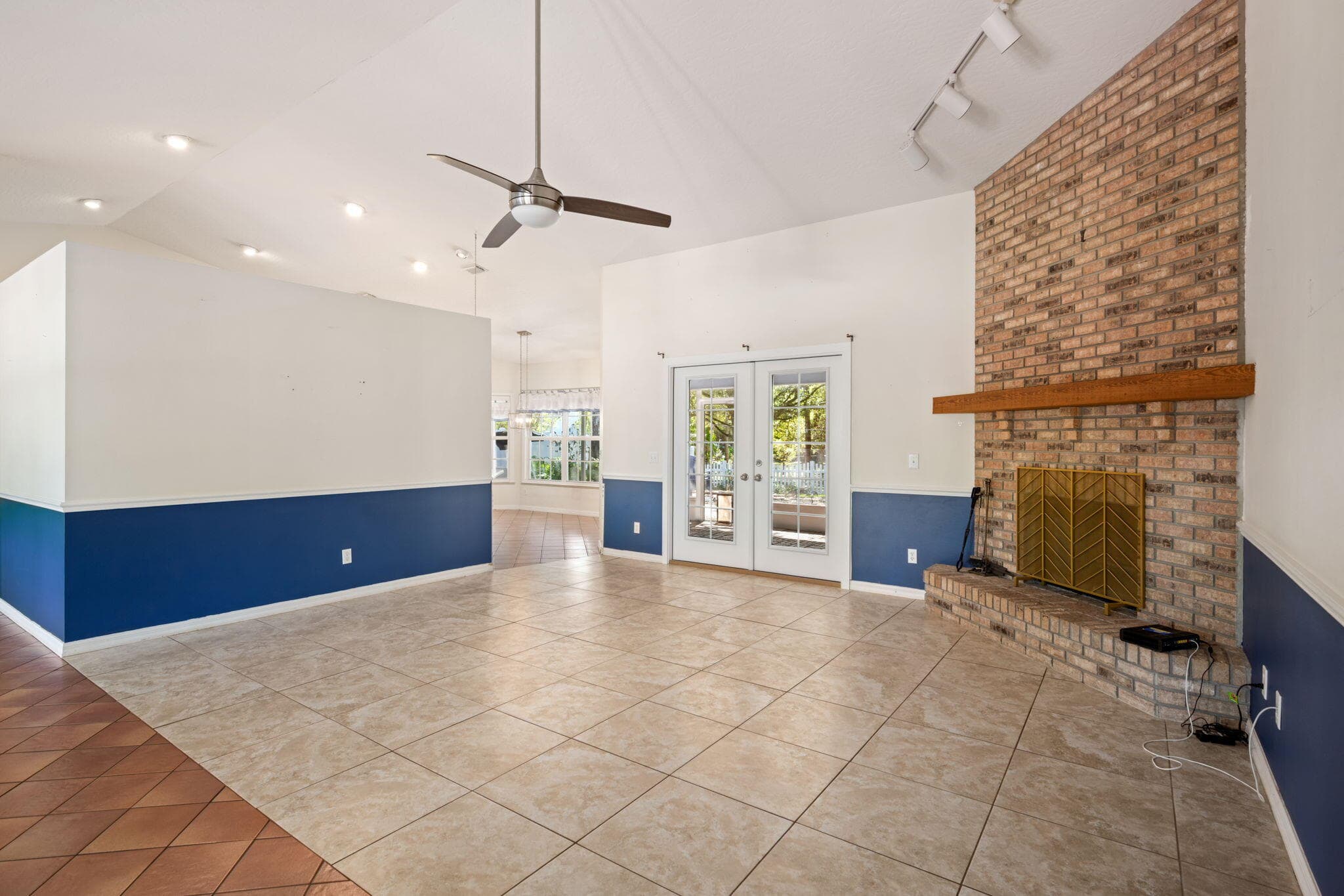 6365 45th Street, Vero Beach, FL 32967 — photo 7 of 43