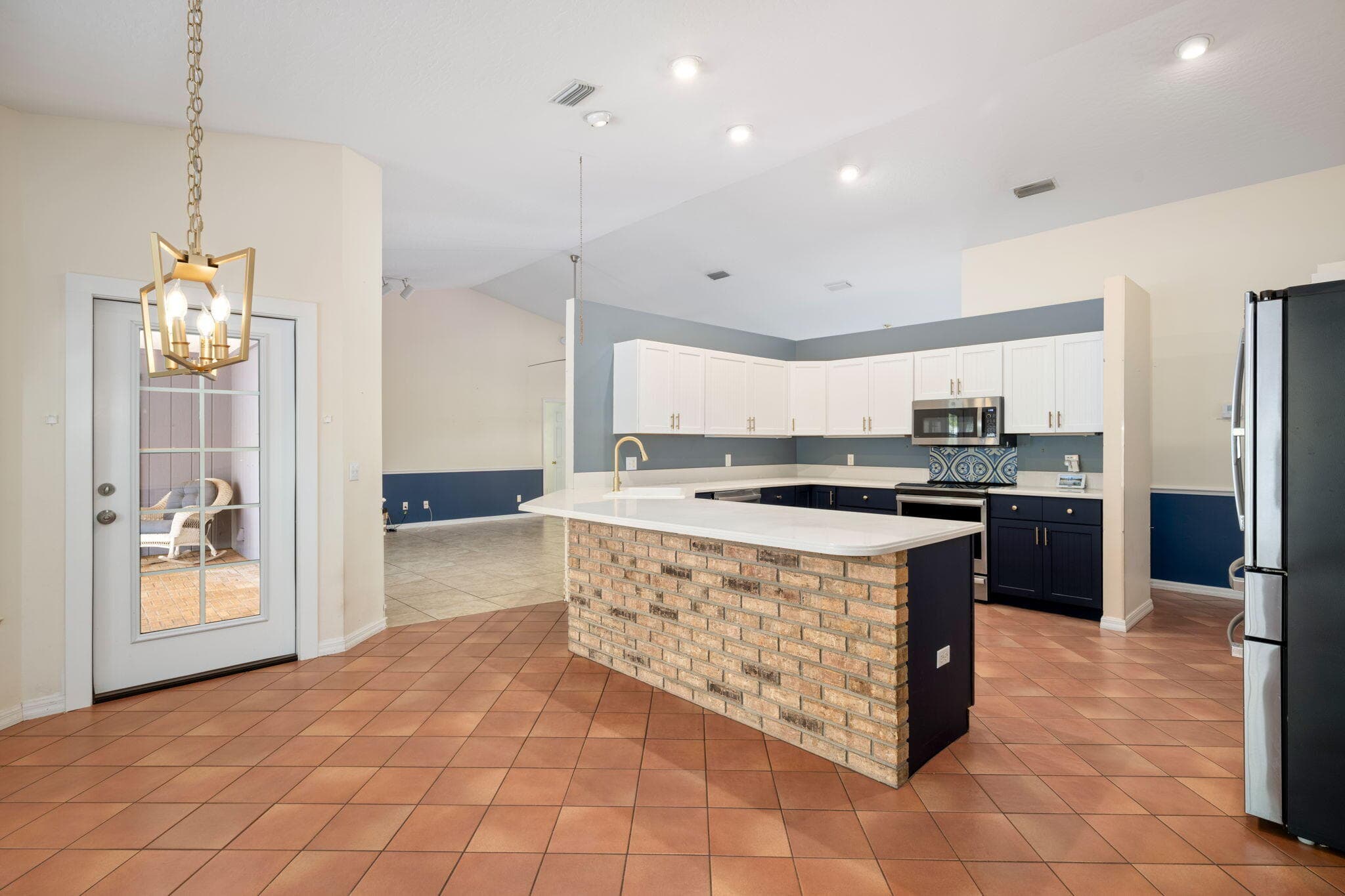 6365 45th Street, Vero Beach, FL 32967 — photo 13 of 43