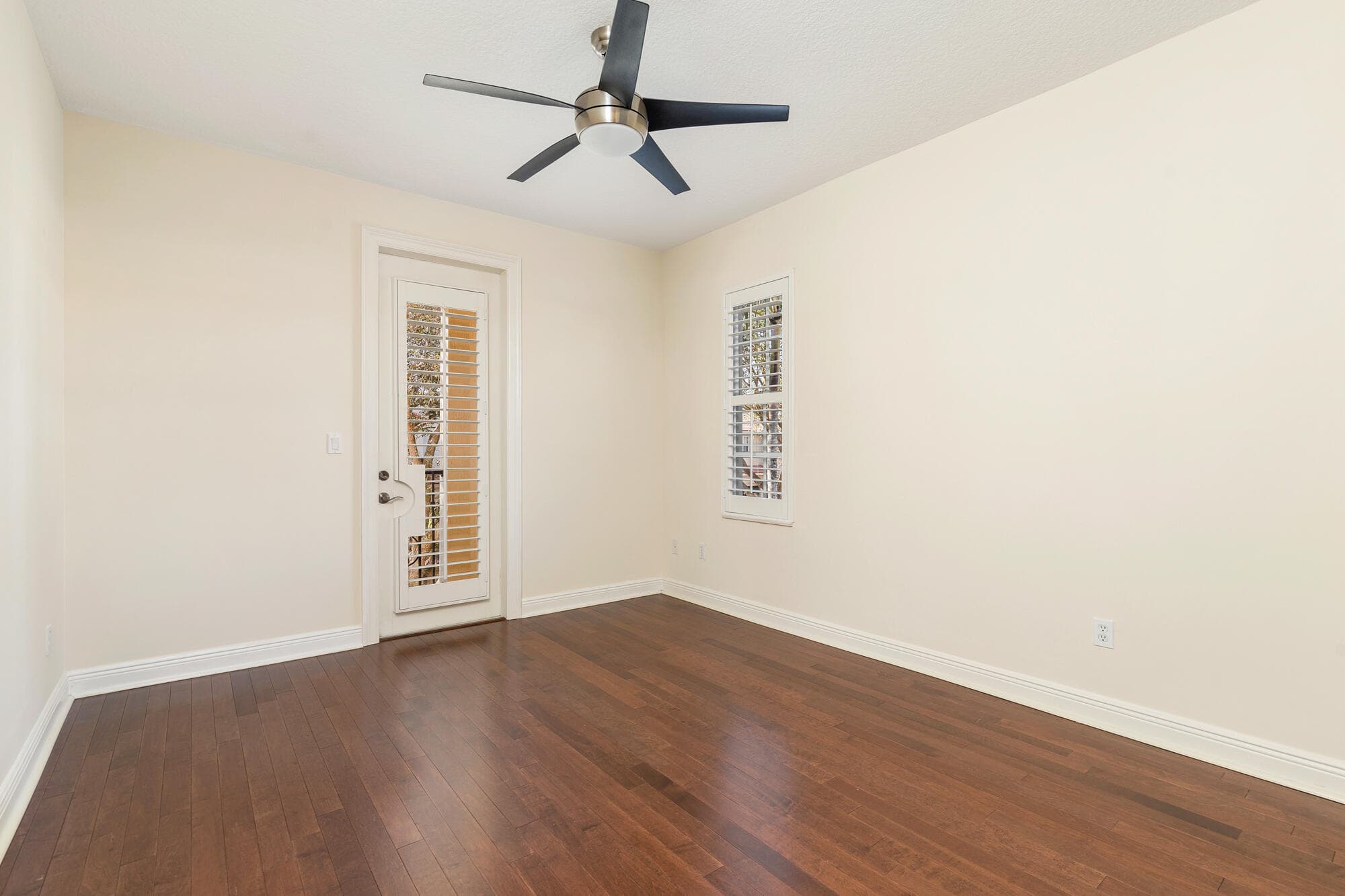 957 Mill Creek Drive, Palm Beach Gardens, FL 33410 — photo 28 of 48
