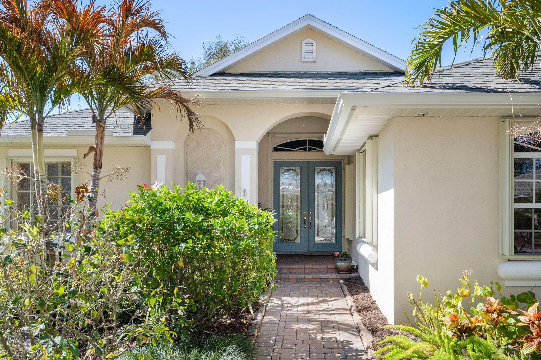 4220 Abington Woods Circle, Vero Beach, FL 32967 — photo 2 of 34