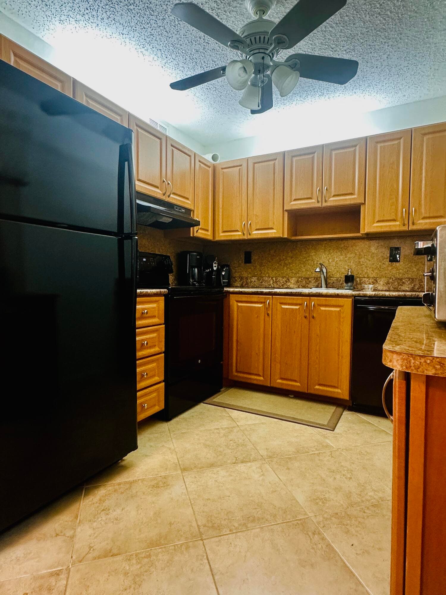 750 Burgundy P, Delray Beach, FL 33484 — photo 9 of 40