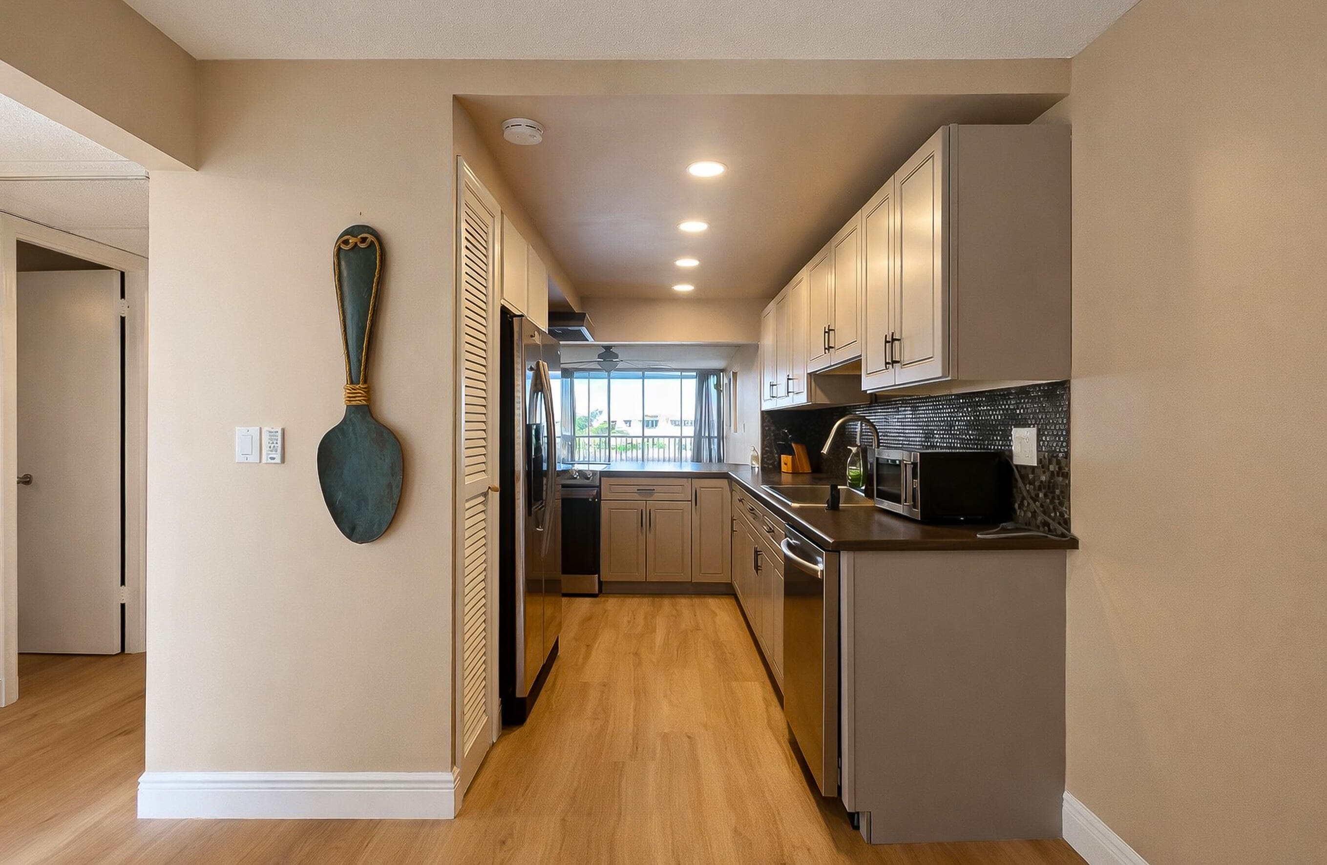 6 Royal Palm Way 310, Boca Raton, FL 33432 — photo 10 of 37