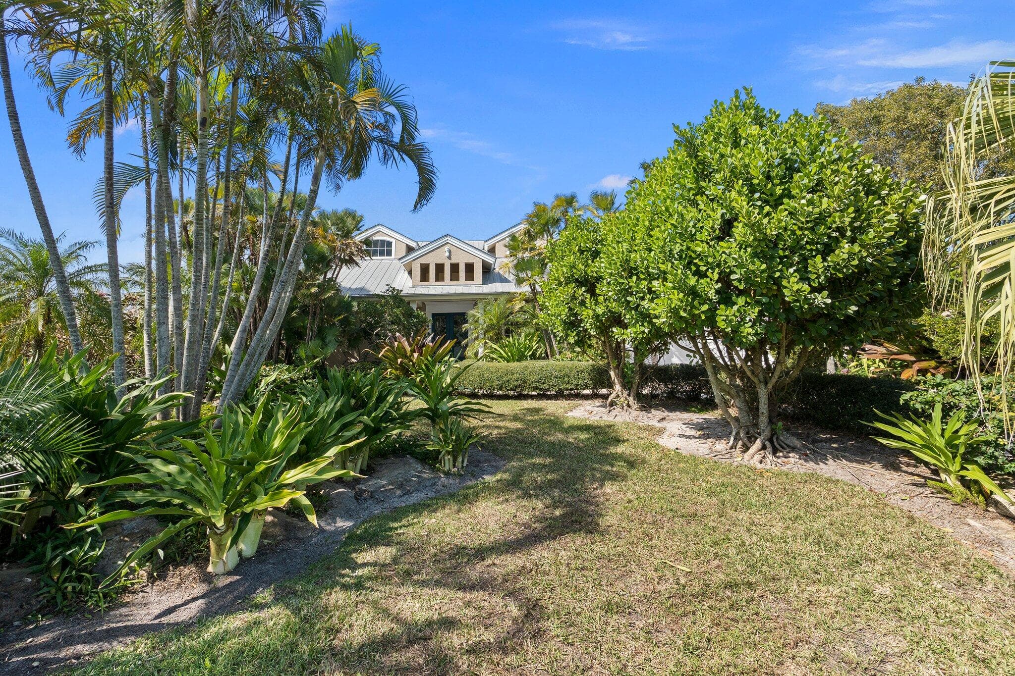 1993 SE Giffen Avenue, Port St. Lucie, FL 34952 — photo 9 of 124