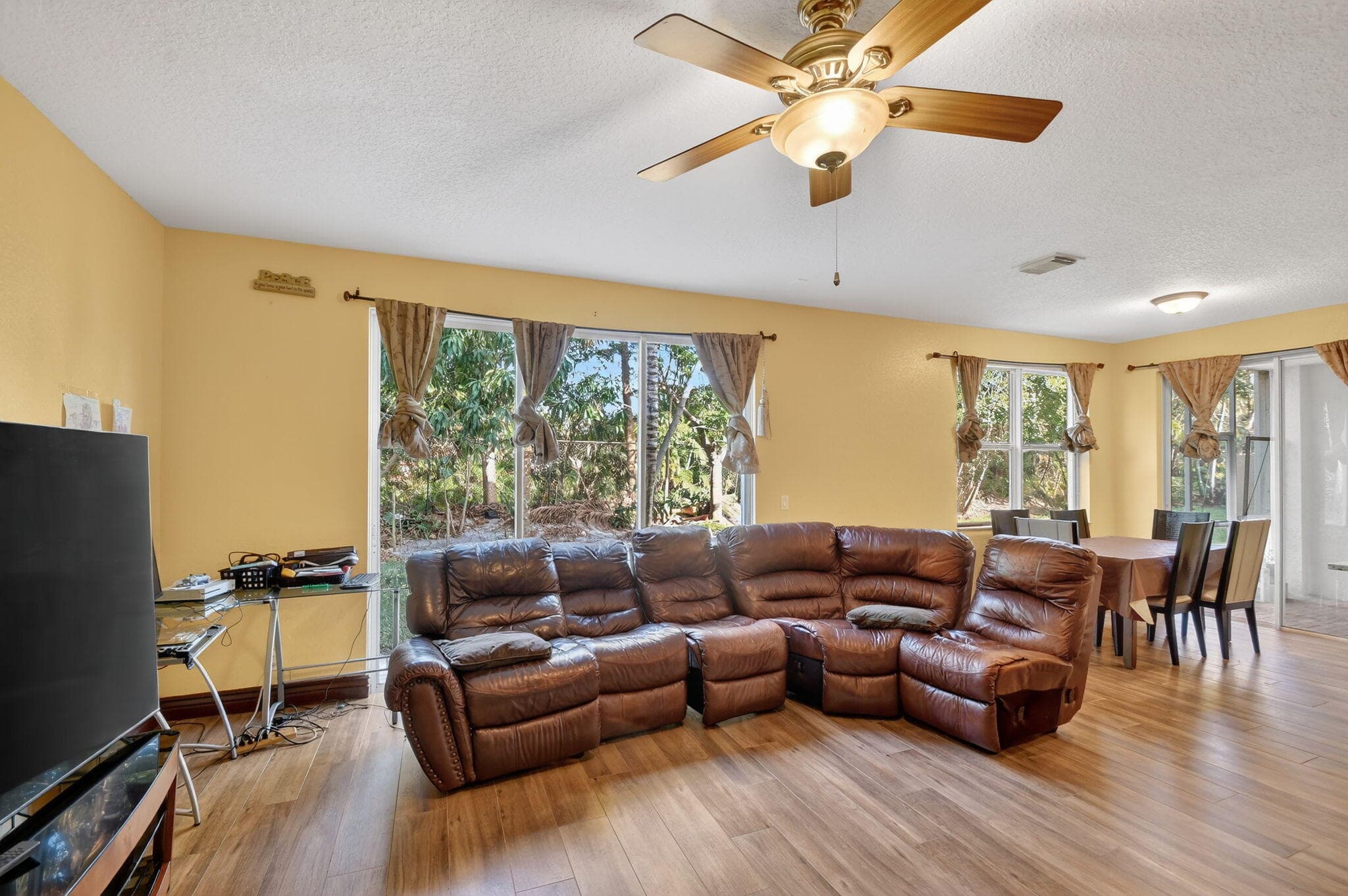 876 Gazetta Way, West Palm Beach, FL 33413 — photo 14 of 66