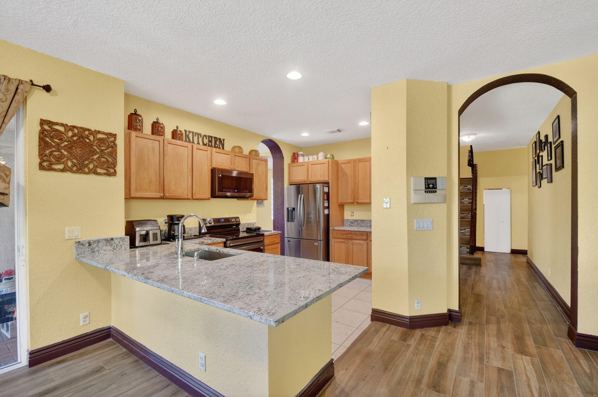 876 Gazetta Way, West Palm Beach, FL 33413 — photo 16 of 66
