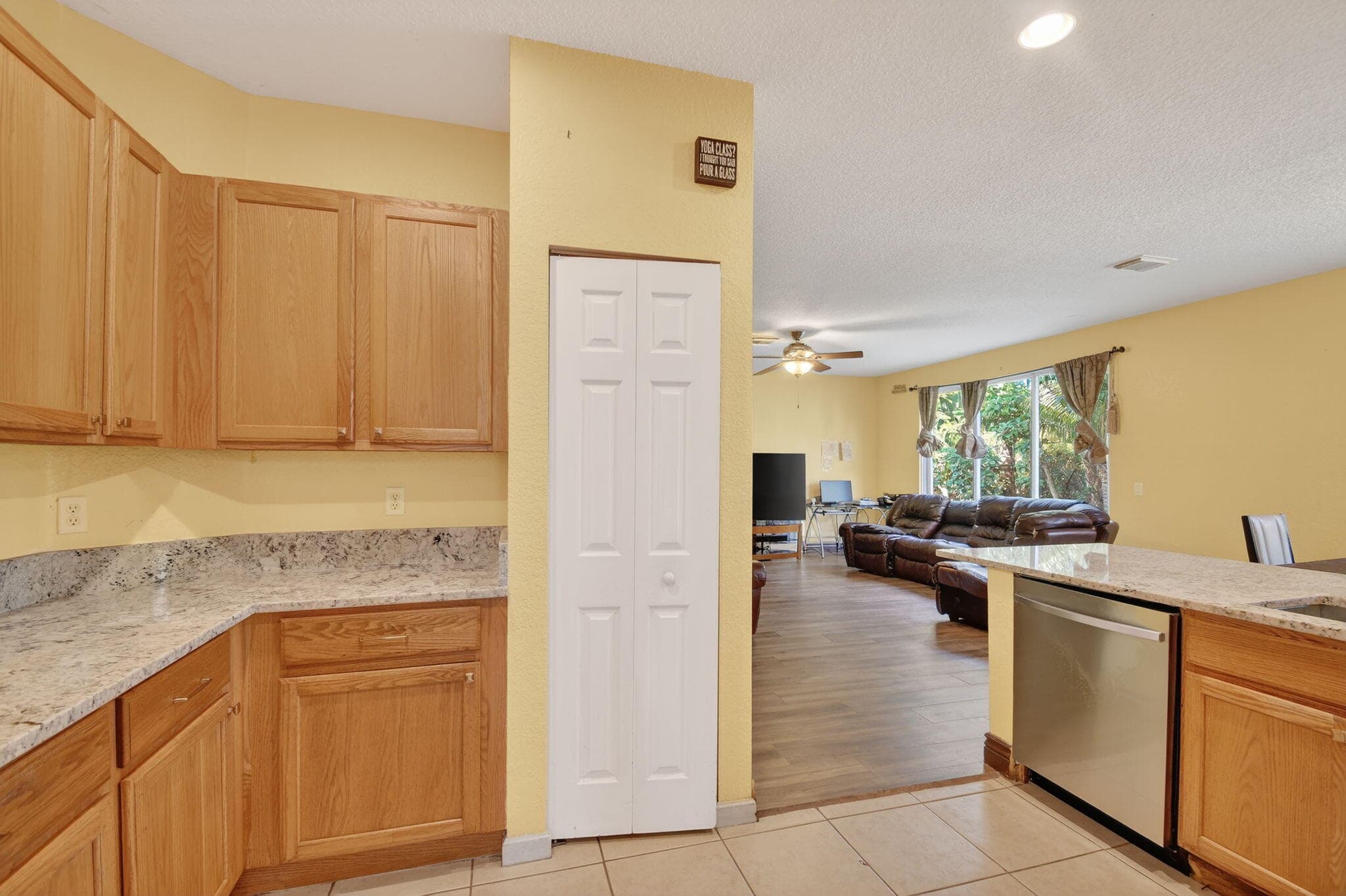 876 Gazetta Way, West Palm Beach, FL 33413 — photo 19 of 66